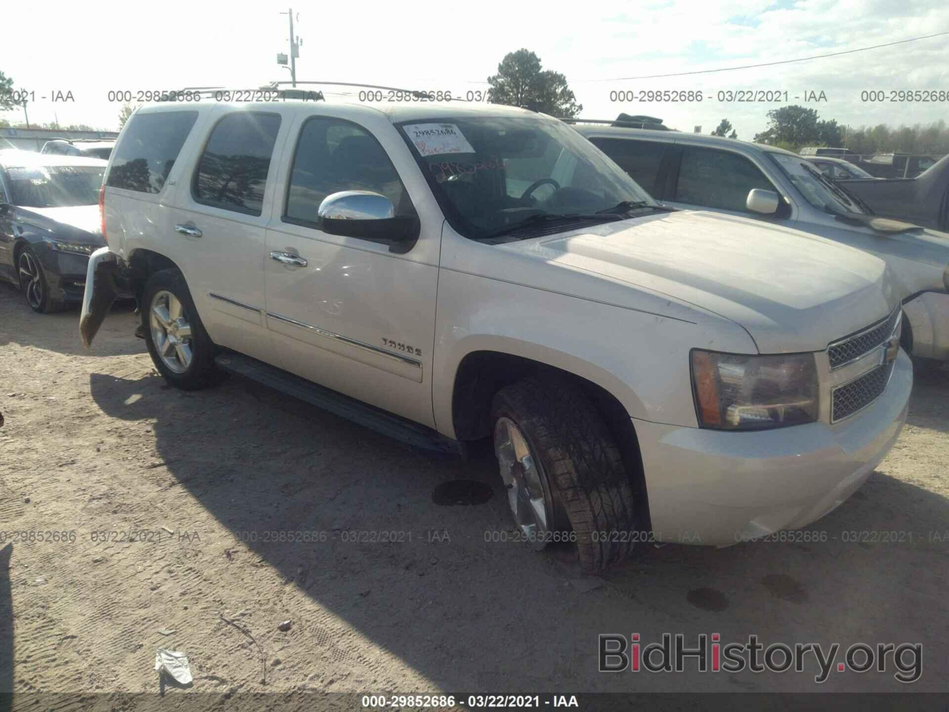 Photo 1GNSCCE07BR252635 - CHEVROLET TAHOE 2011