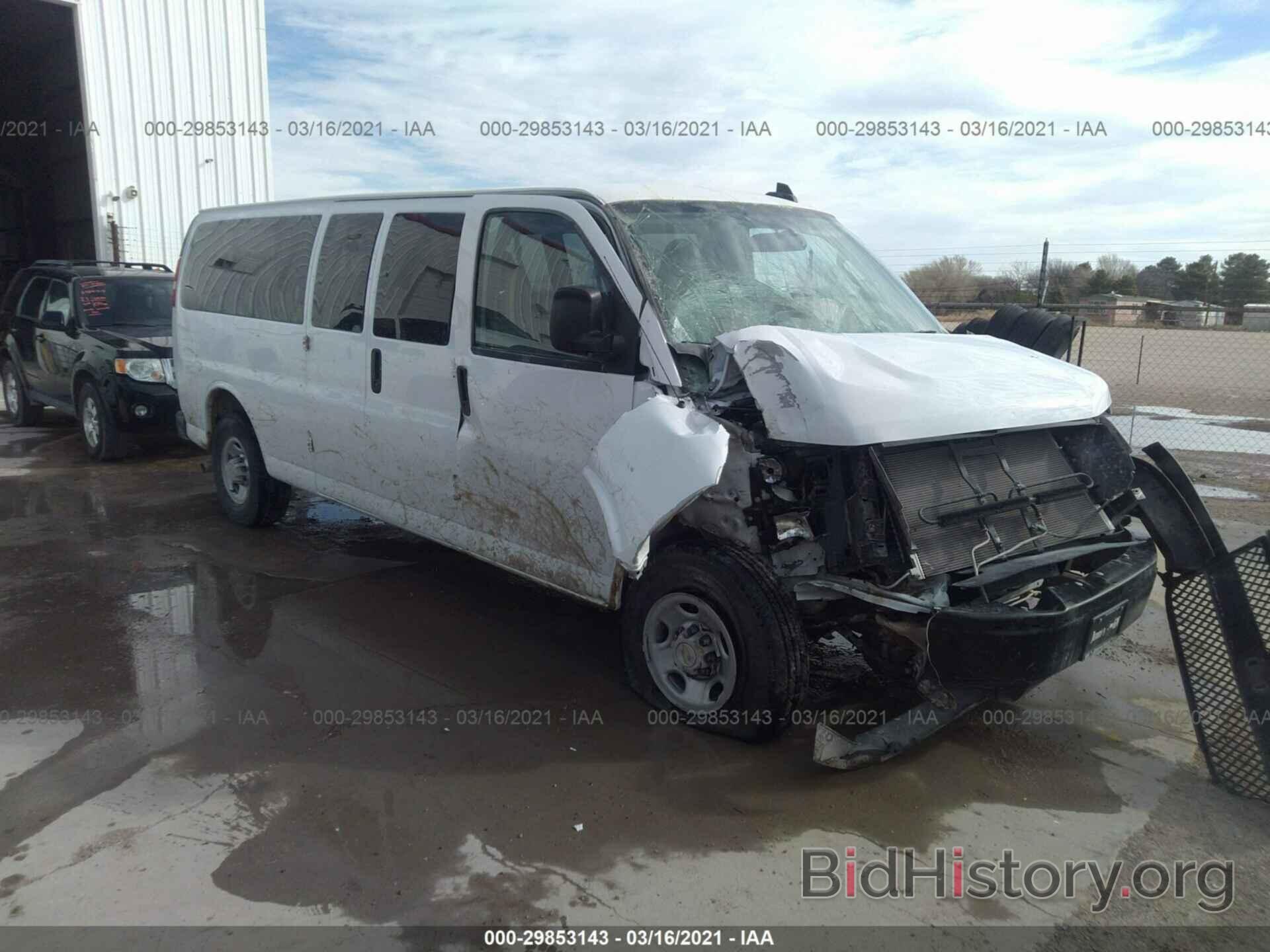 Photo 1GAZGNFG3L1276331 - CHEVROLET EXPRESS PASSENGER 2020