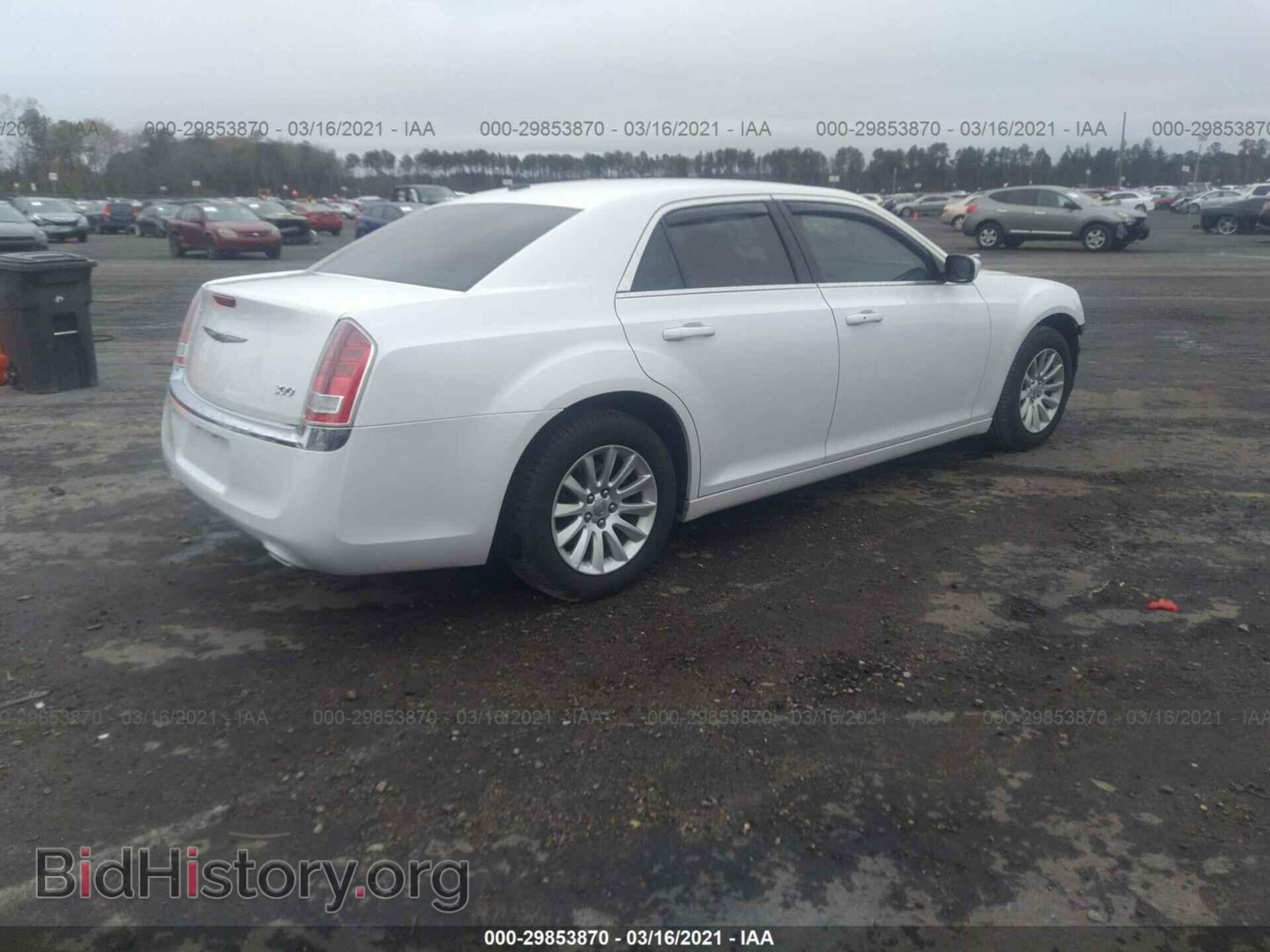 2013 CHRYSLER 300 - VIN: 2C3CCAAG3DH556475 - Photo 4