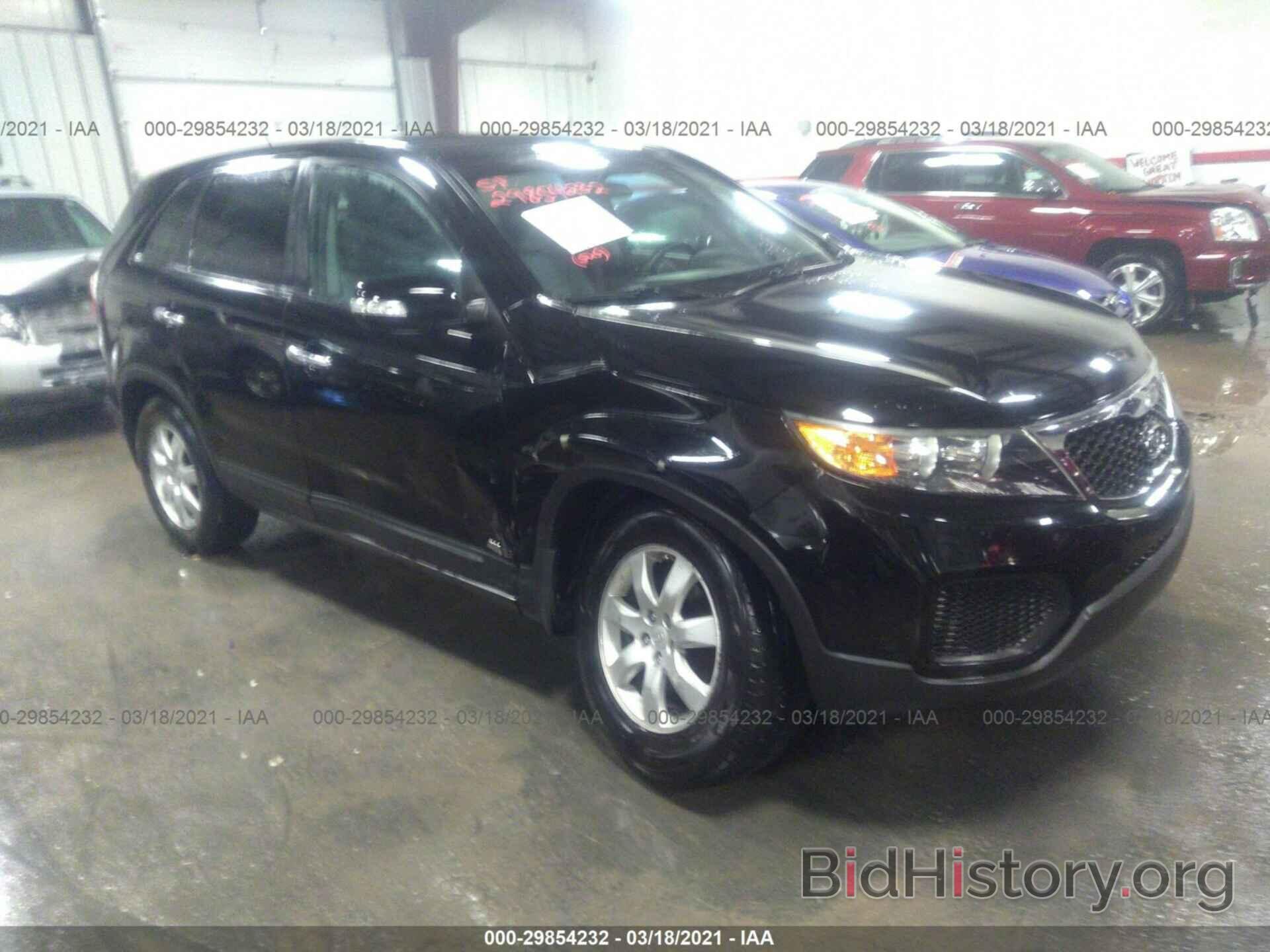 Photo 5XYKTCA18BG138925 - KIA SORENTO 2011