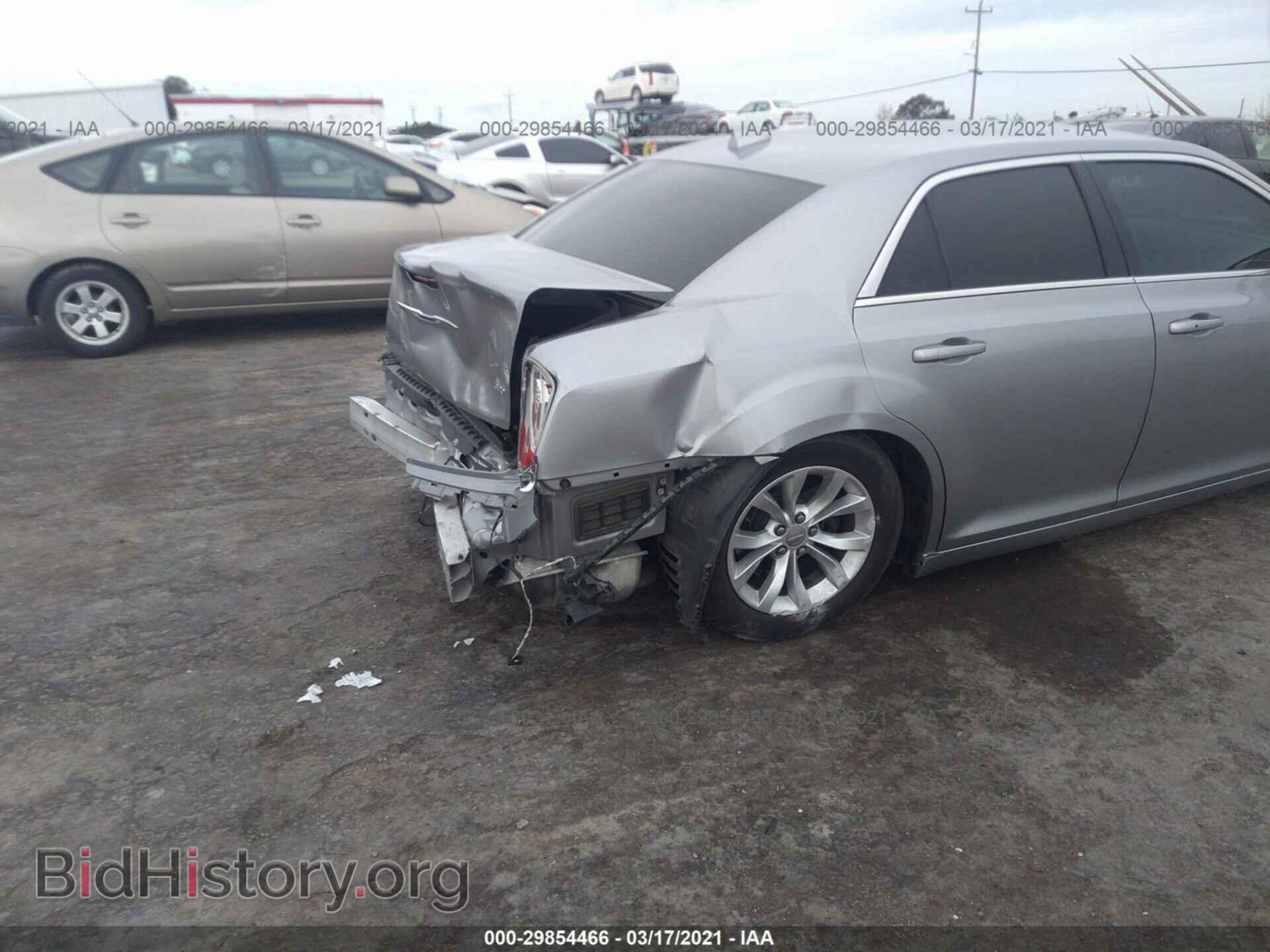 2016 CHRYSLER 300 - VIN: 2C3CCAAG8GH268536 - Фото 6