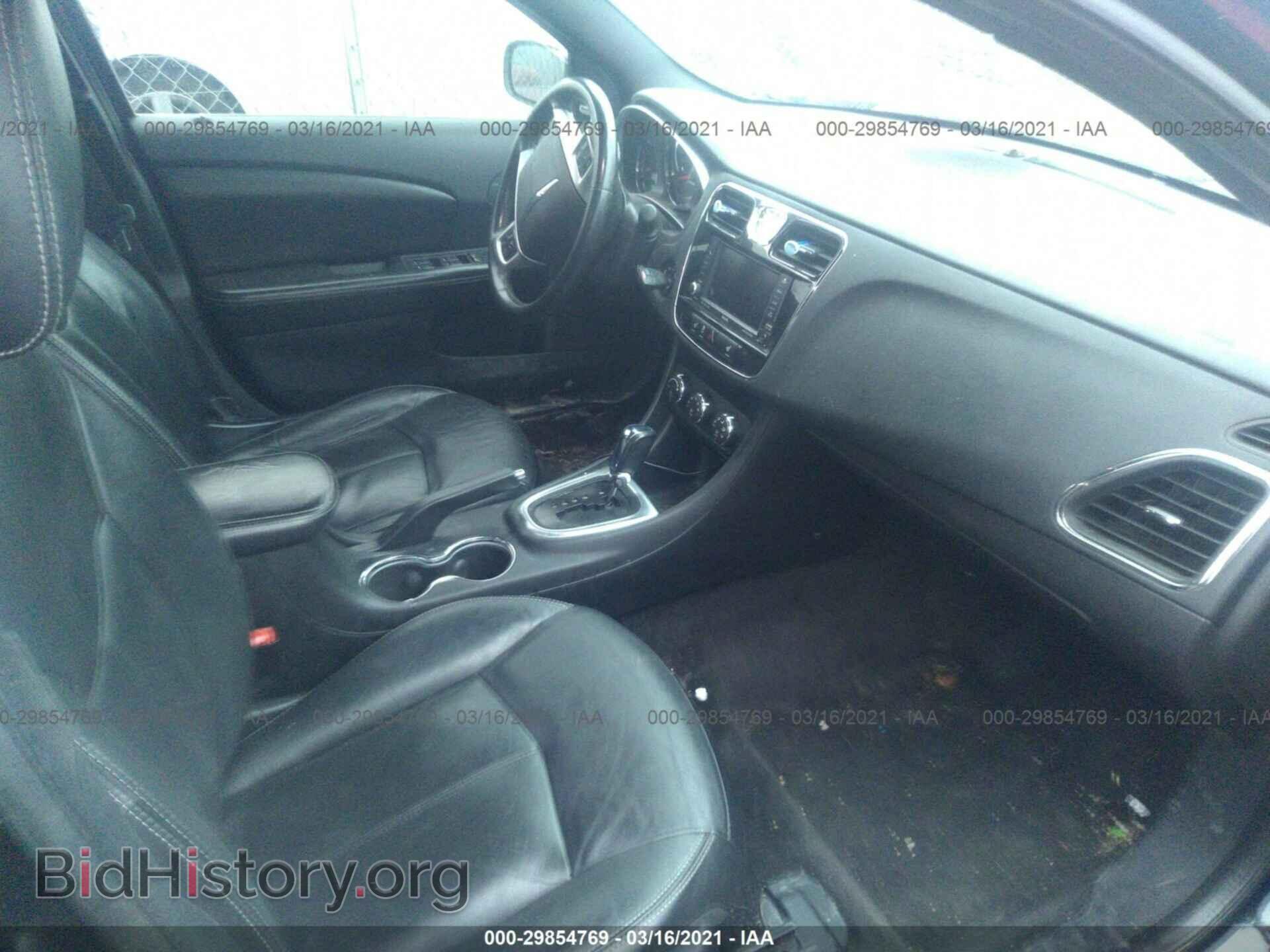 2011 CHRYSLER 200 - VIN: 1C3BC2FG3BN610033 - Фото 5