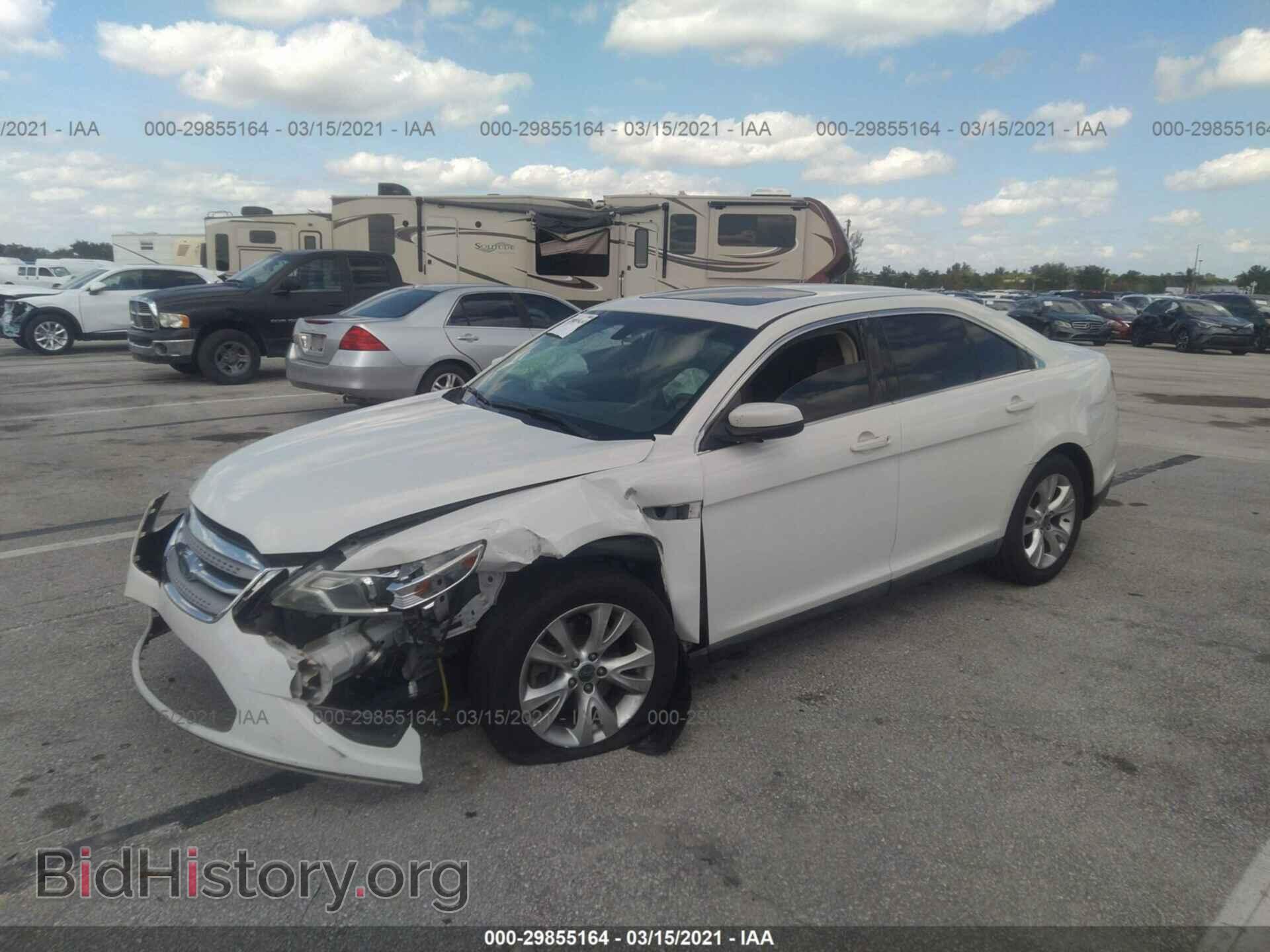 2010 FORD TAURUS - VIN: 1FAHP2EW6AG142424 - Фото 2