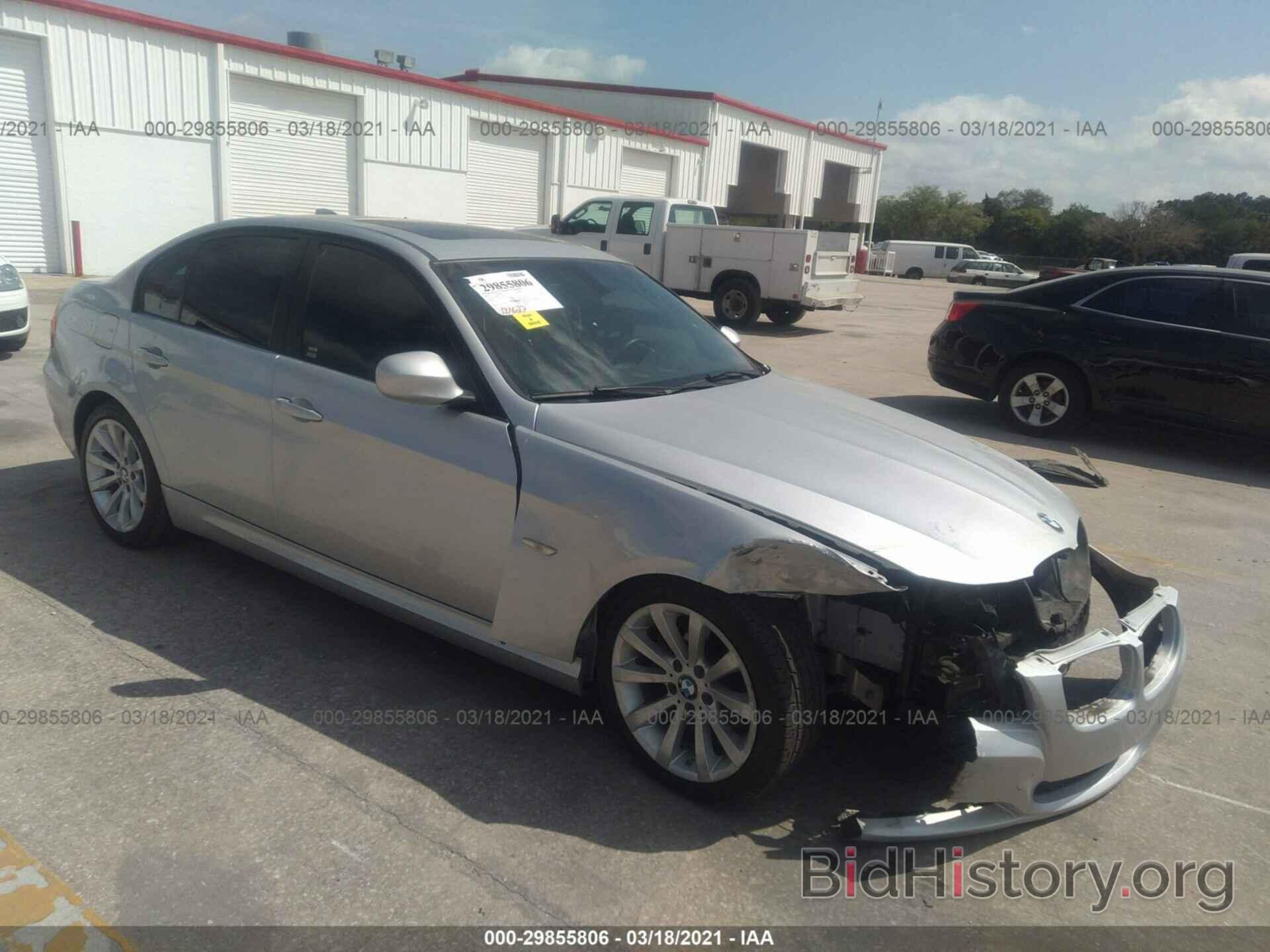 Photo WBAPH5C58BF094282 - BMW 3 SERIES 2011