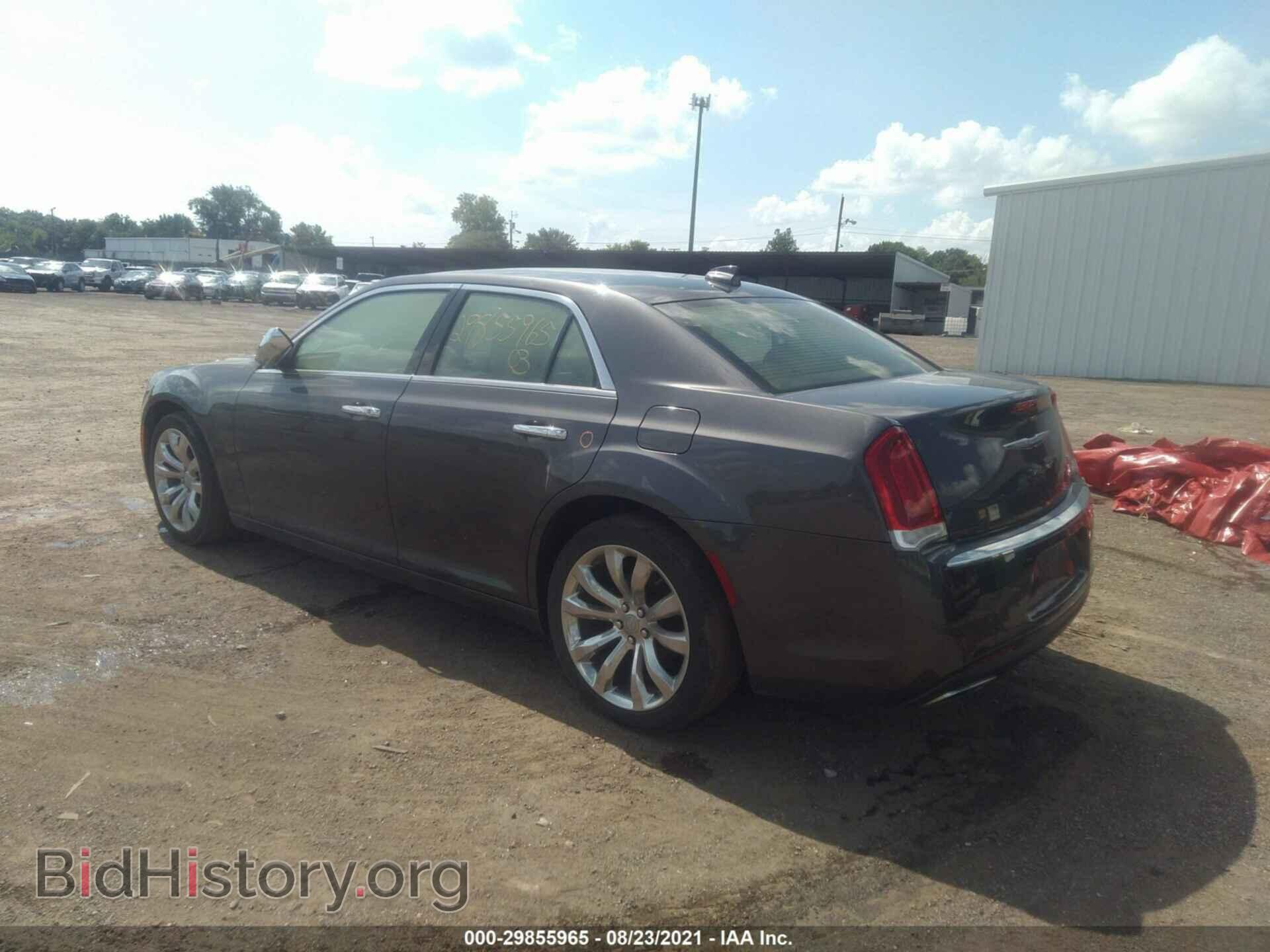 2018 CHRYSLER 300 - VIN: 2C3CCAEG2JH126989 - Фото 3