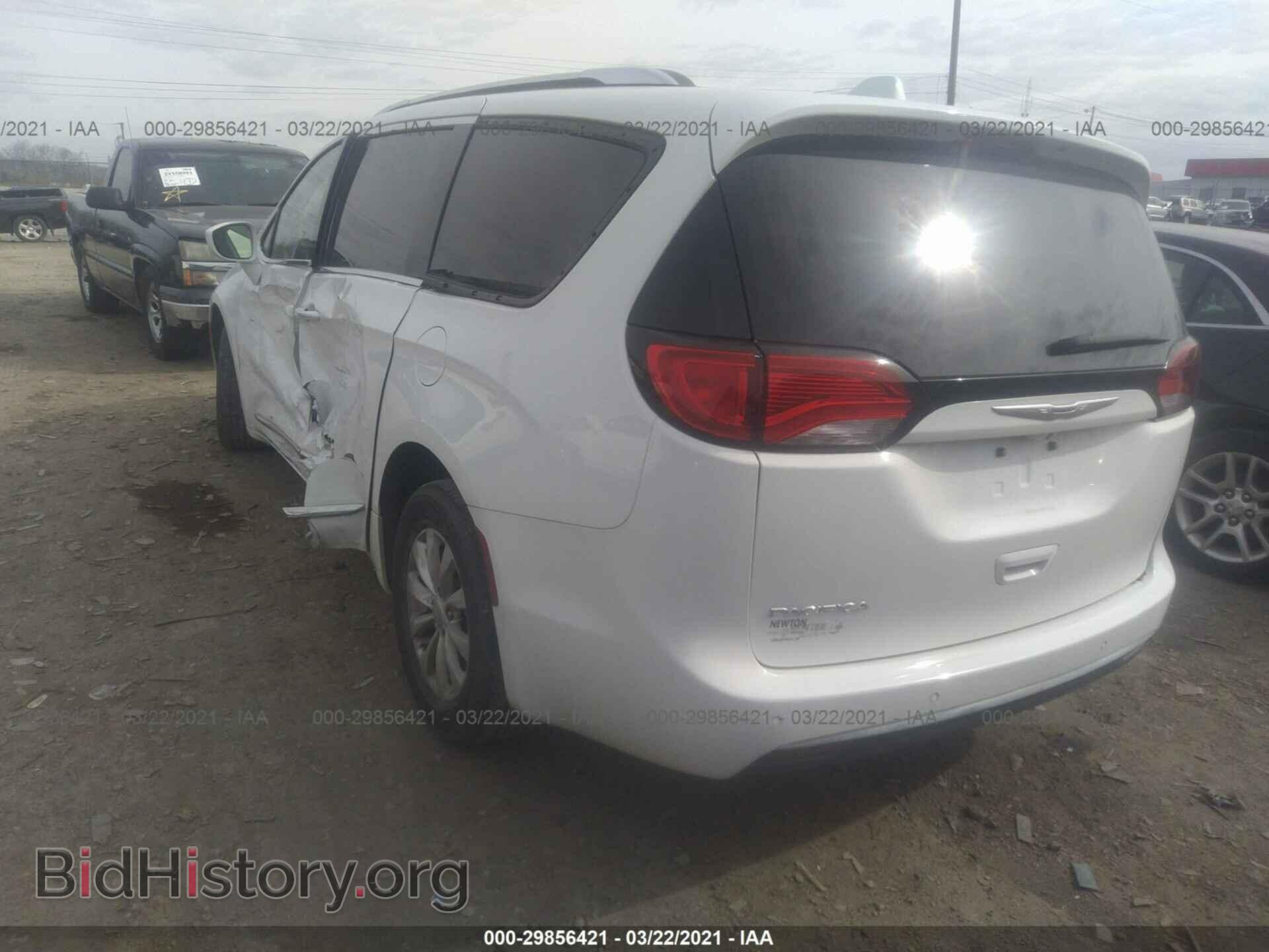 2019 CHRYSLER PACIFICA - VIN: 2C4RC1BGXKR626842 - Фото 3