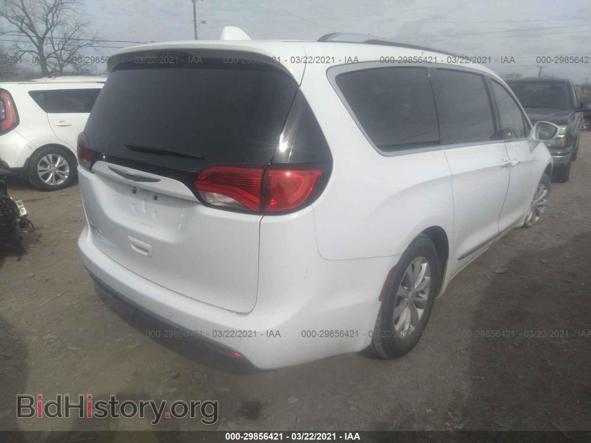 2019 CHRYSLER PACIFICA - VIN: 2C4RC1BGXKR626842 - Фото 4