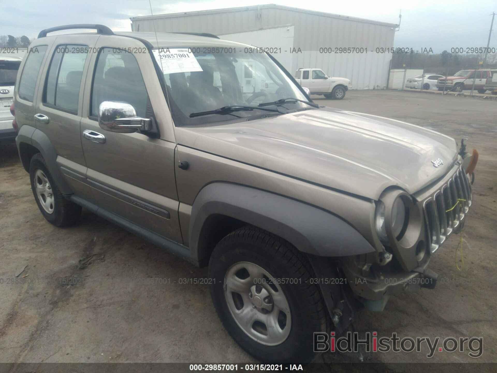 Photo 1J4GK48KX6W251453 - JEEP LIBERTY 2006