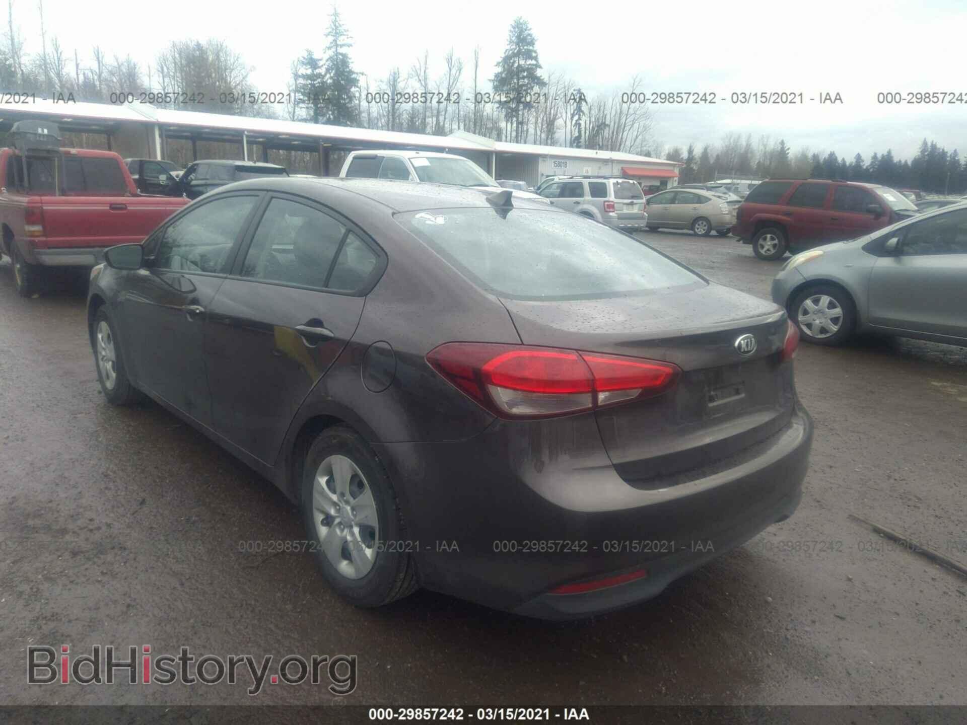 2017 KIA FORTE - VIN: 3KPFK4A73HE143096 - Photo 3