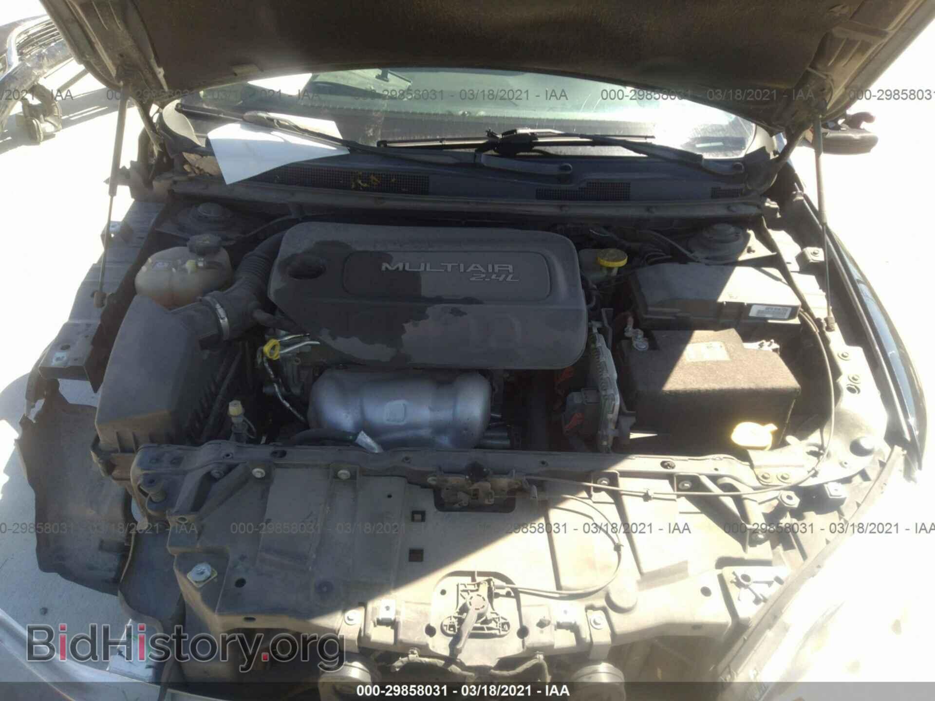 2015 CHRYSLER 200 - VIN: 1C3CCCAB2FN526264 - Фото 10