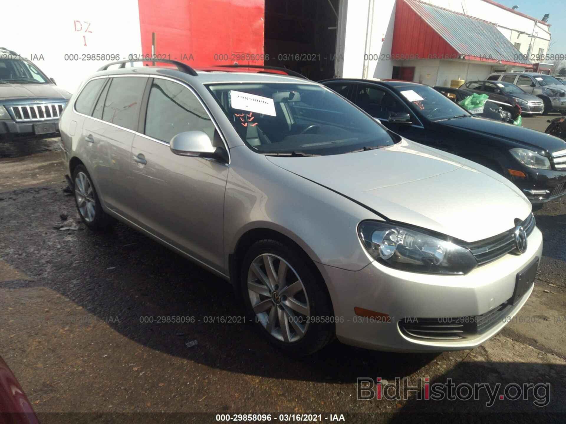 Photo 3VWPL7AJ2BM613885 - VOLKSWAGEN JETTA SPORTWAGEN 2011