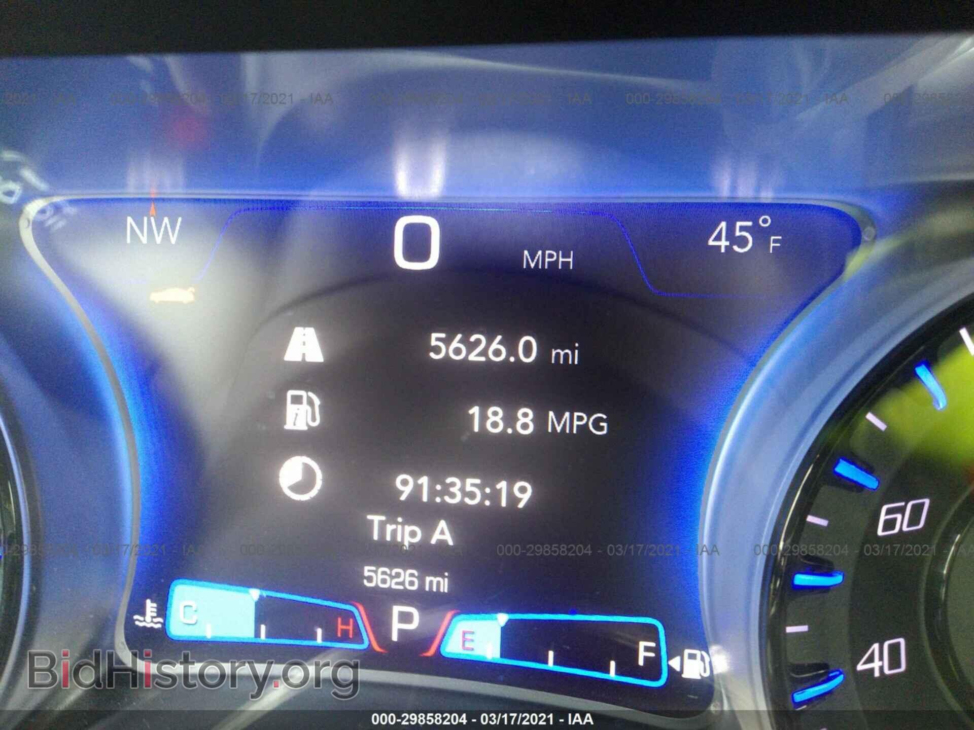 2019 CHRYSLER 300 - VIN: 2C3CCABG2KH580519 - Фото 7