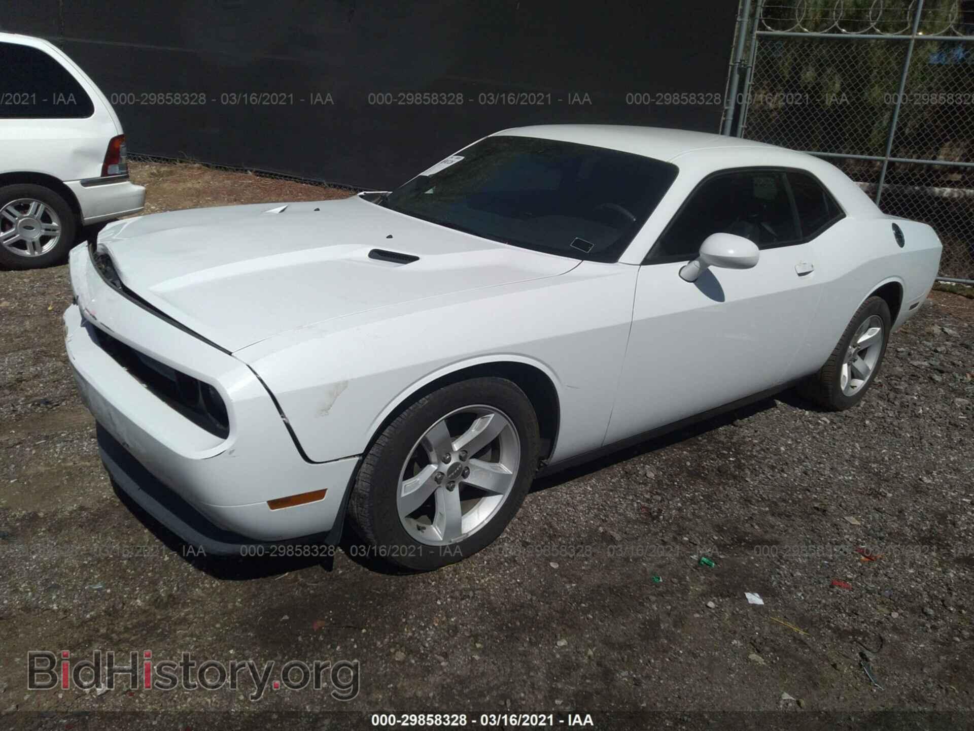2014 DODGE CHALLENGER - VIN: 2C3CDYAG5EH307523 - Фото 2