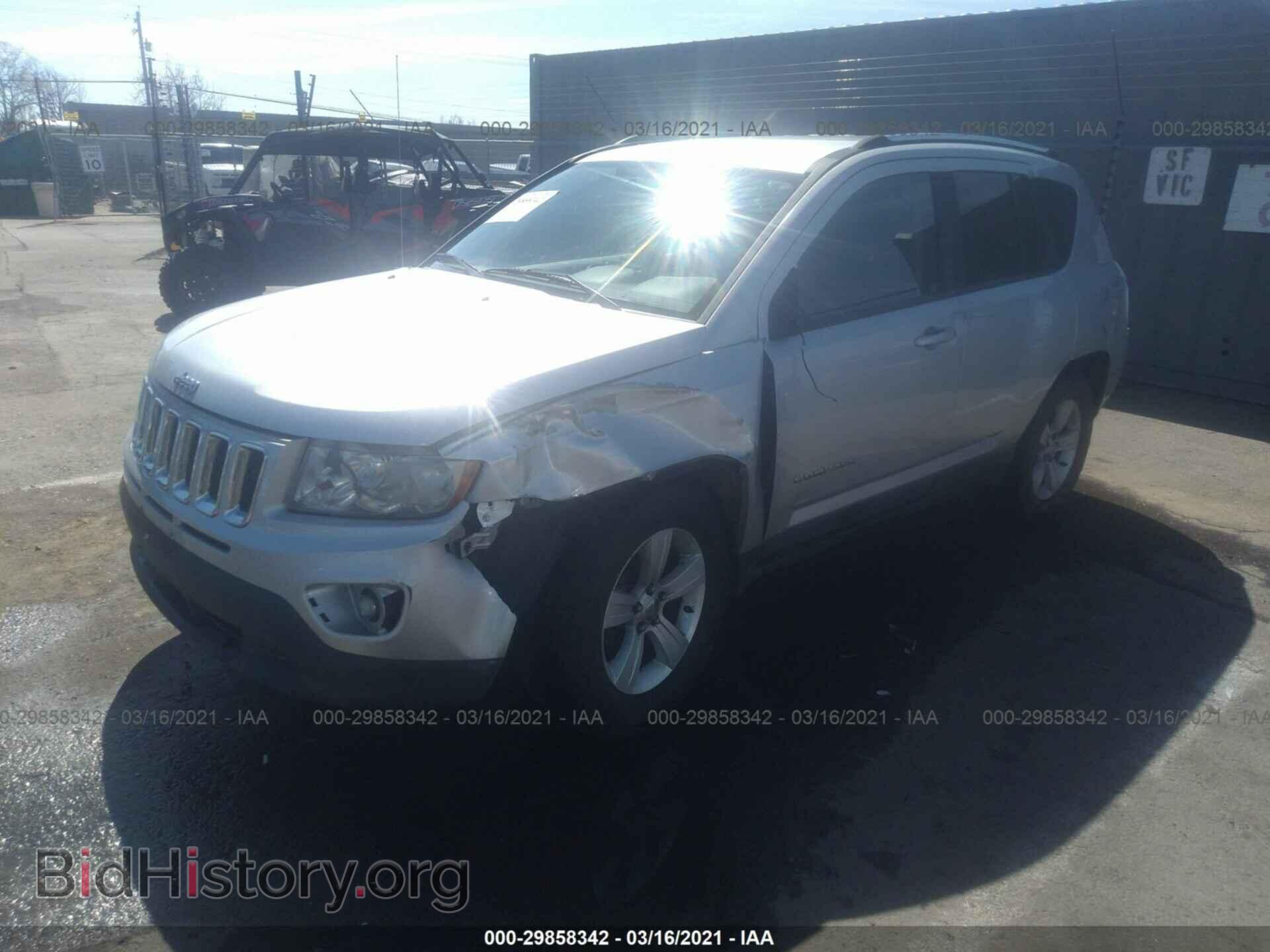 2011 JEEP COMPASS - VIN: 1J4NT1FB0BD235662 - Фото 2
