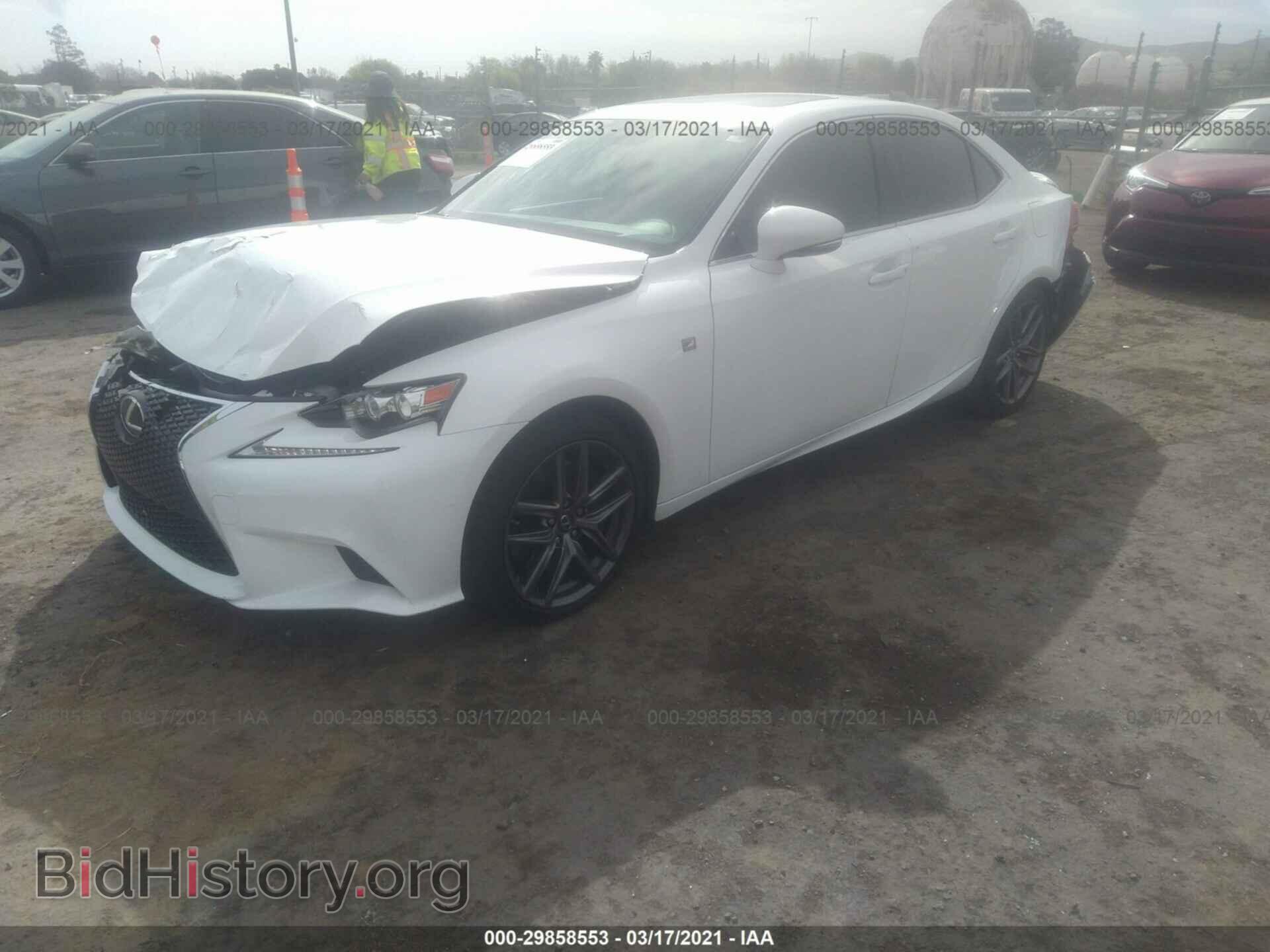 2016 LEXUS IS 200T - VIN: JTHBA1D22G5004800 - Фото 2