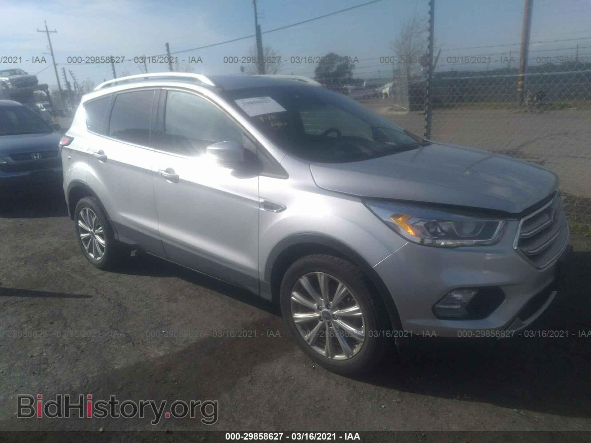 Photo 1FMCU9J93HUC02687 - FORD ESCAPE 2017