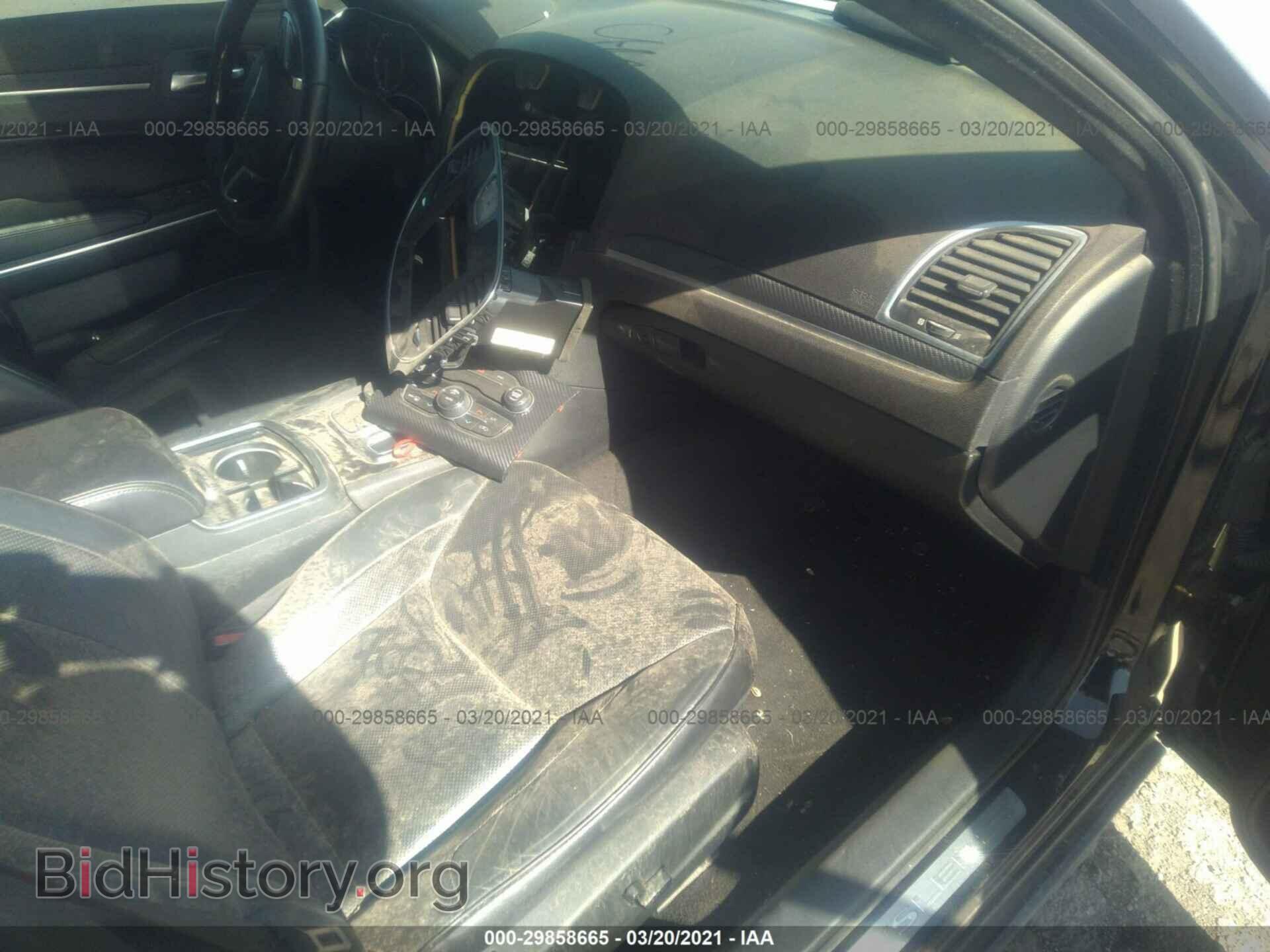 2016 CHRYSLER 300 - VIN: 2C3CCAEG6GH105636 - Фото 5