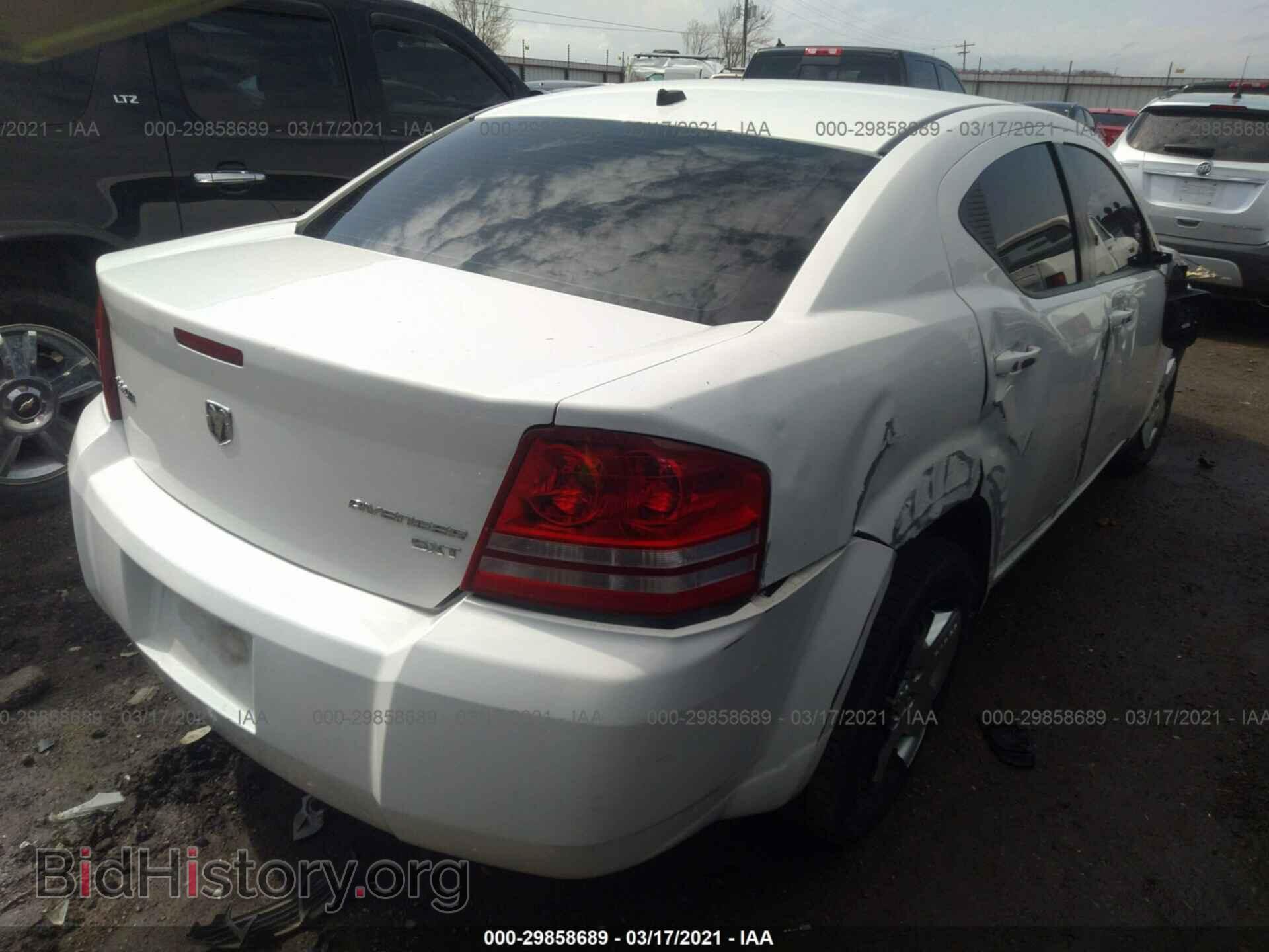 2010 DODGE AVENGER - VIN: 1B3CC4FB4AN214760 - Photo 4