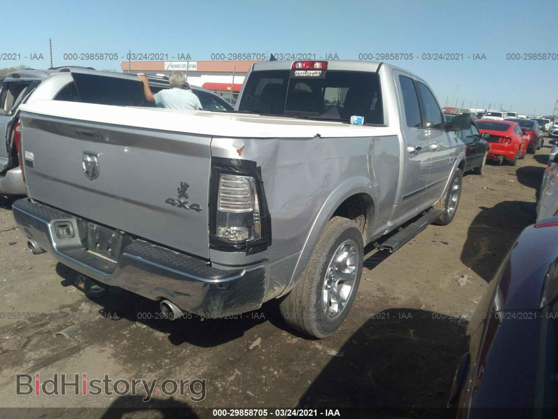 2017 RAM 1500 - VIN: 1C6RR7JT7HS515566 - Фото 4