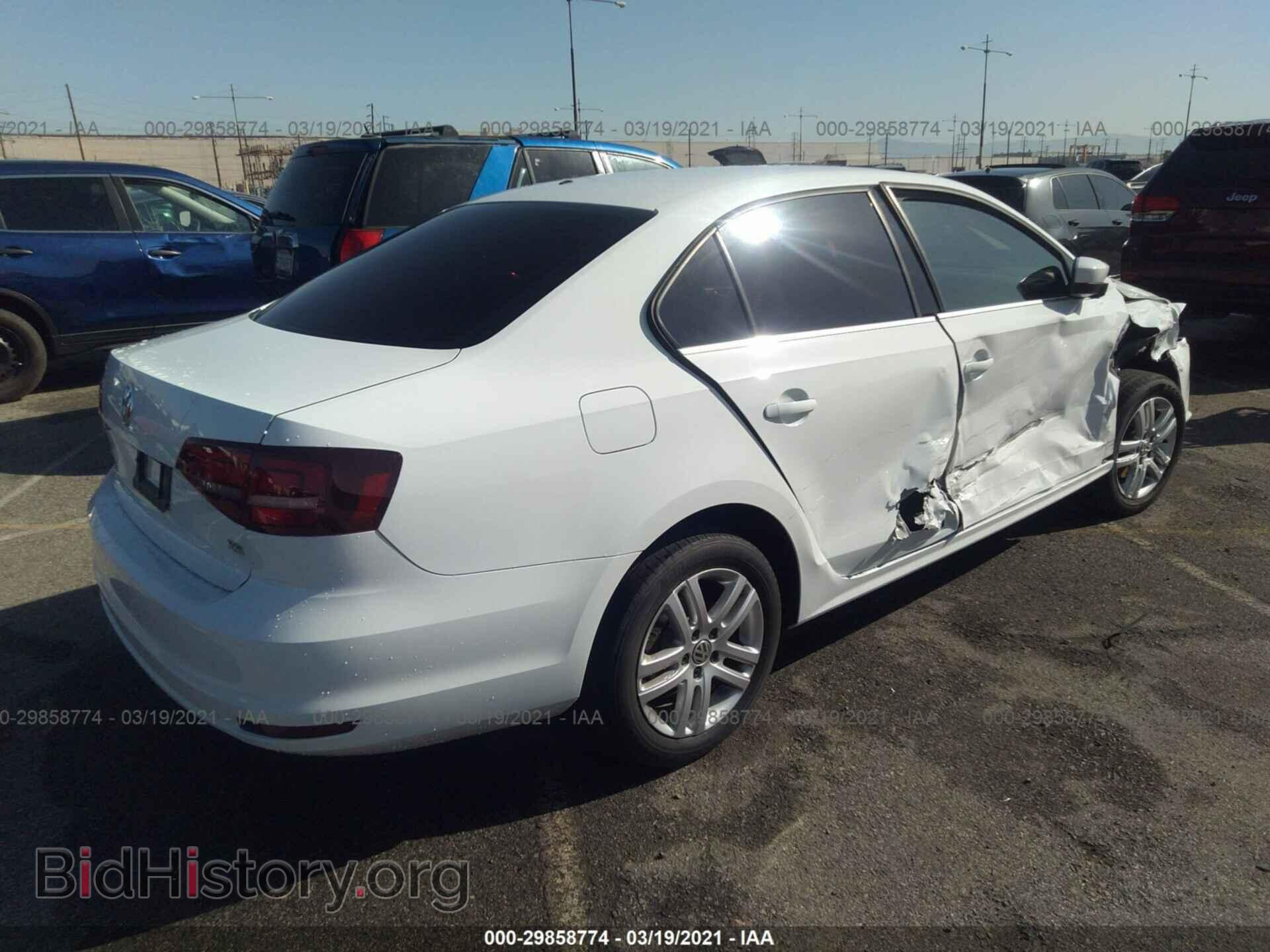 2017 VOLKSWAGEN JETTA - VIN: 3VW2B7AJ9HM339378 - Фото 4