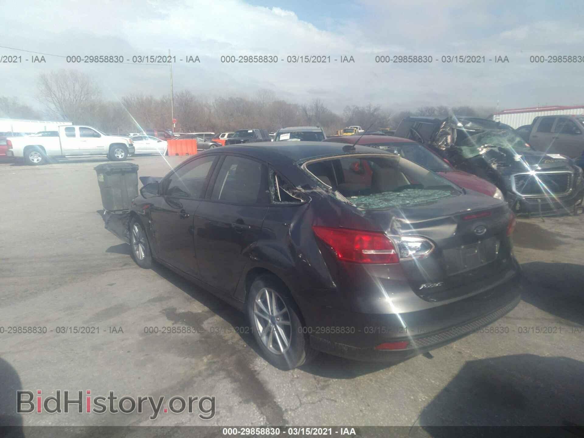 2017 FORD FOCUS - VIN: 1FADP3F23HL327855 - Фото 3