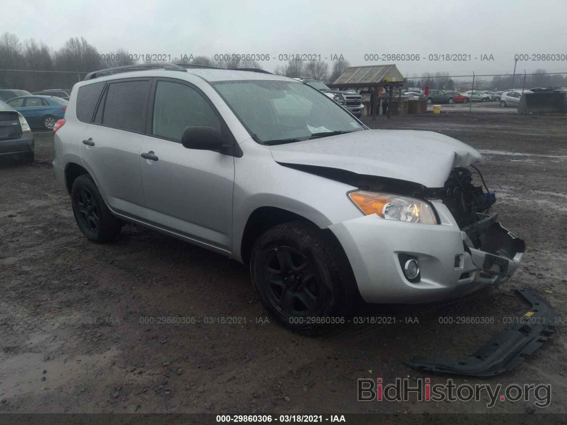 Photo 2T3BF4DV0BW140648 - TOYOTA RAV4 2011