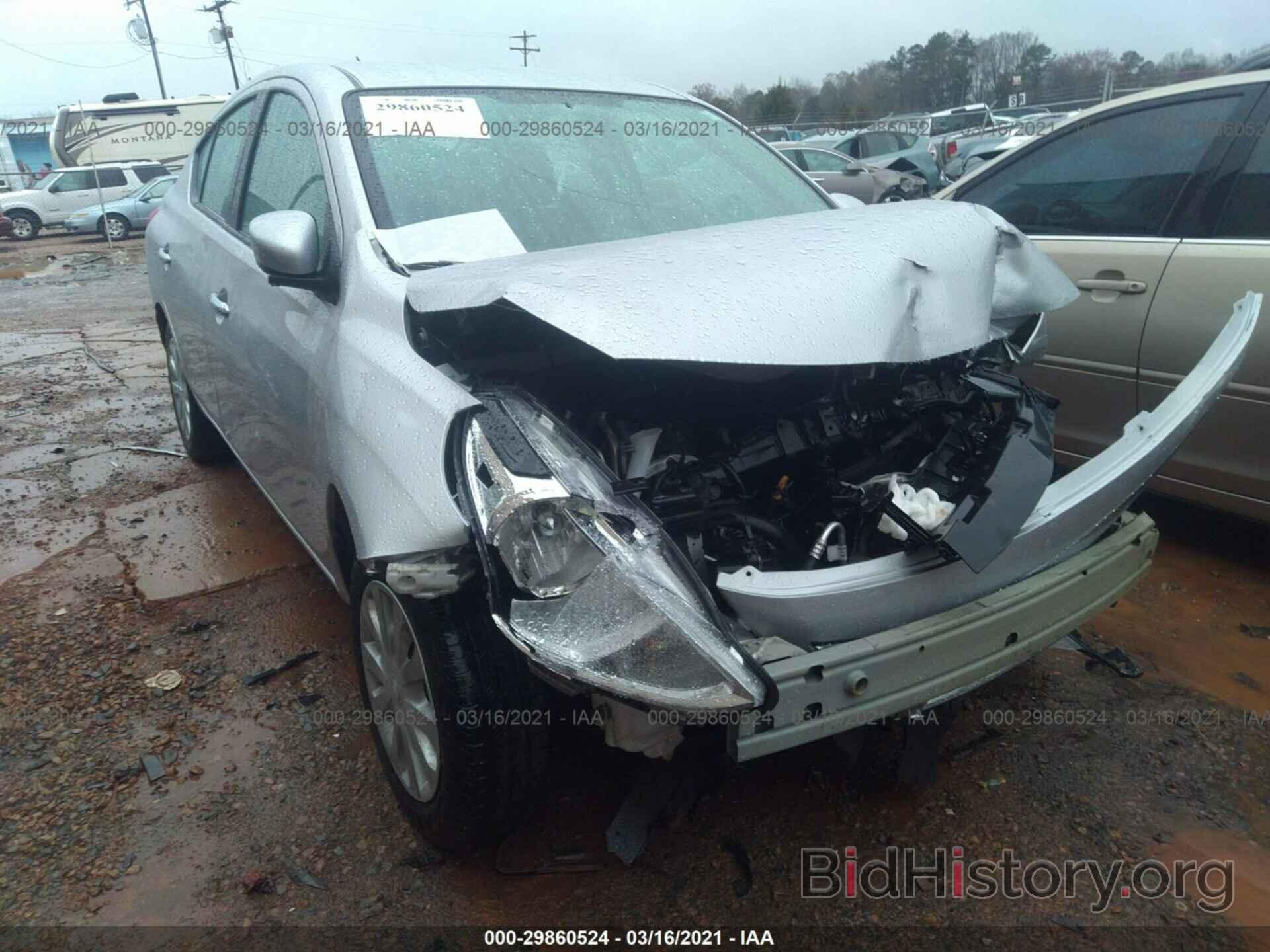 Photo 3N1CN7AP4KL834025 - NISSAN VERSA SEDAN 2019