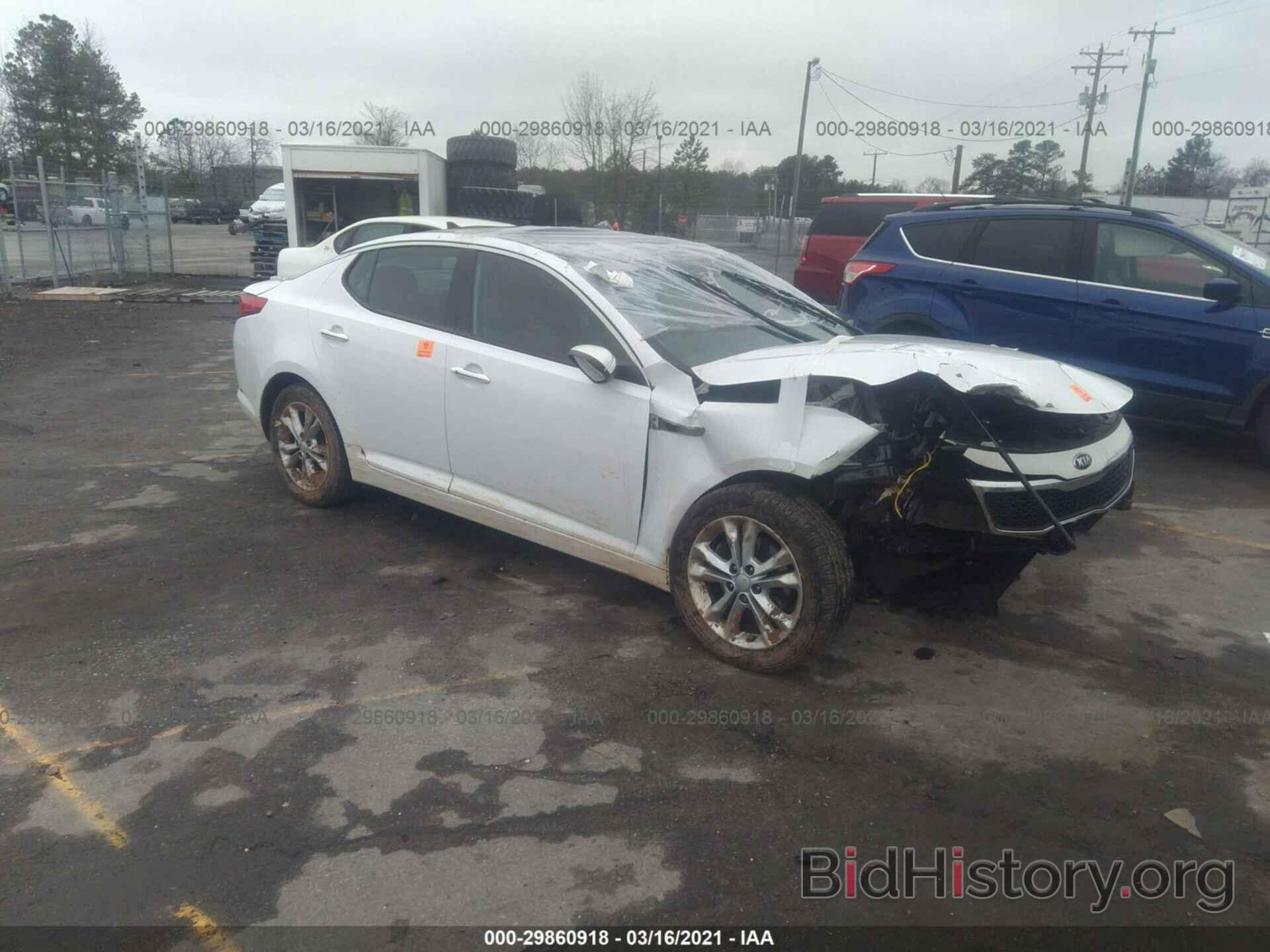 Photo 5XXGN4A79DG118832 - KIA OPTIMA 2013