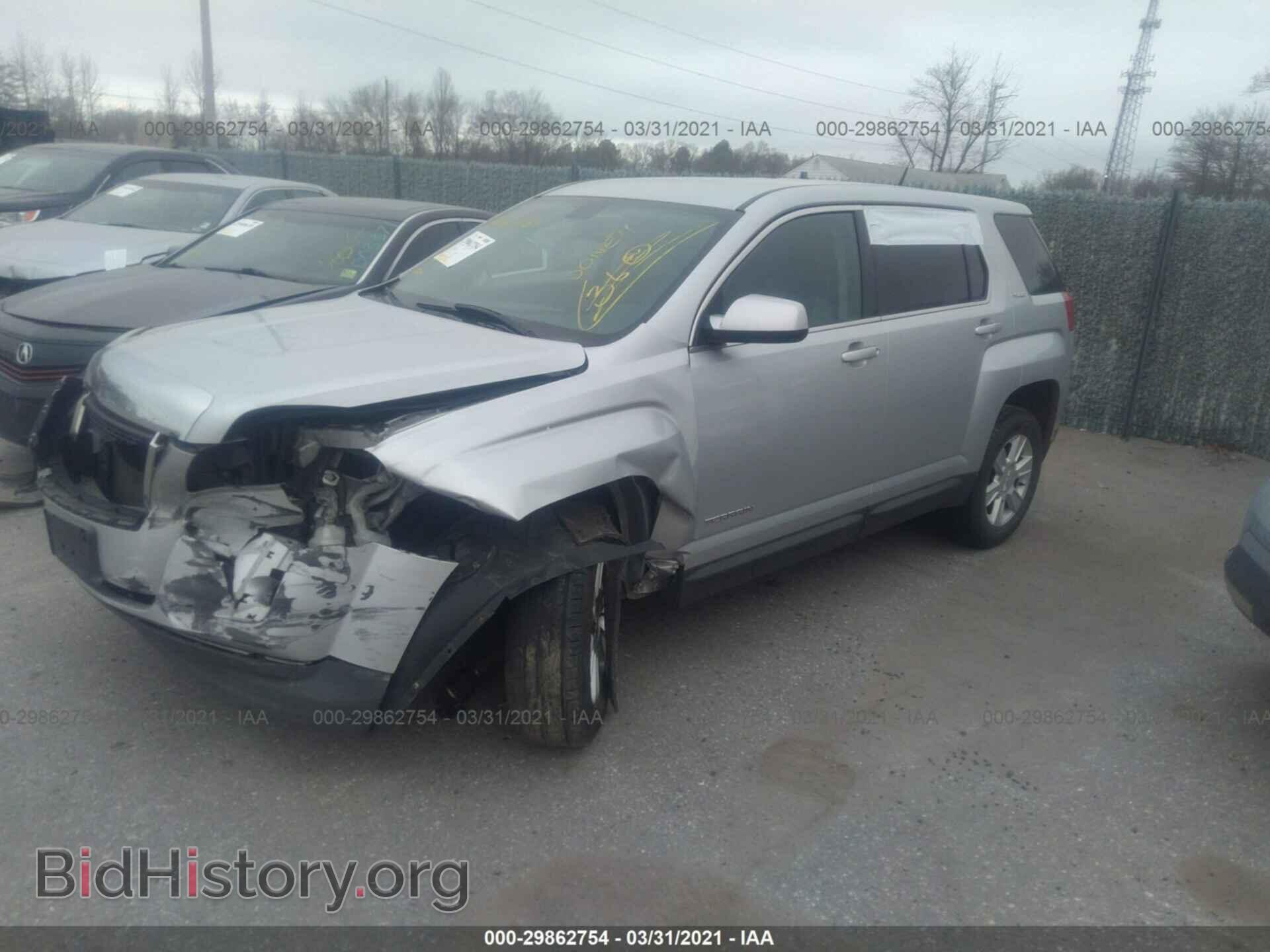 2011 GMC TERRAIN - VIN: 2CTALMEC3B6479910 - Photo 2