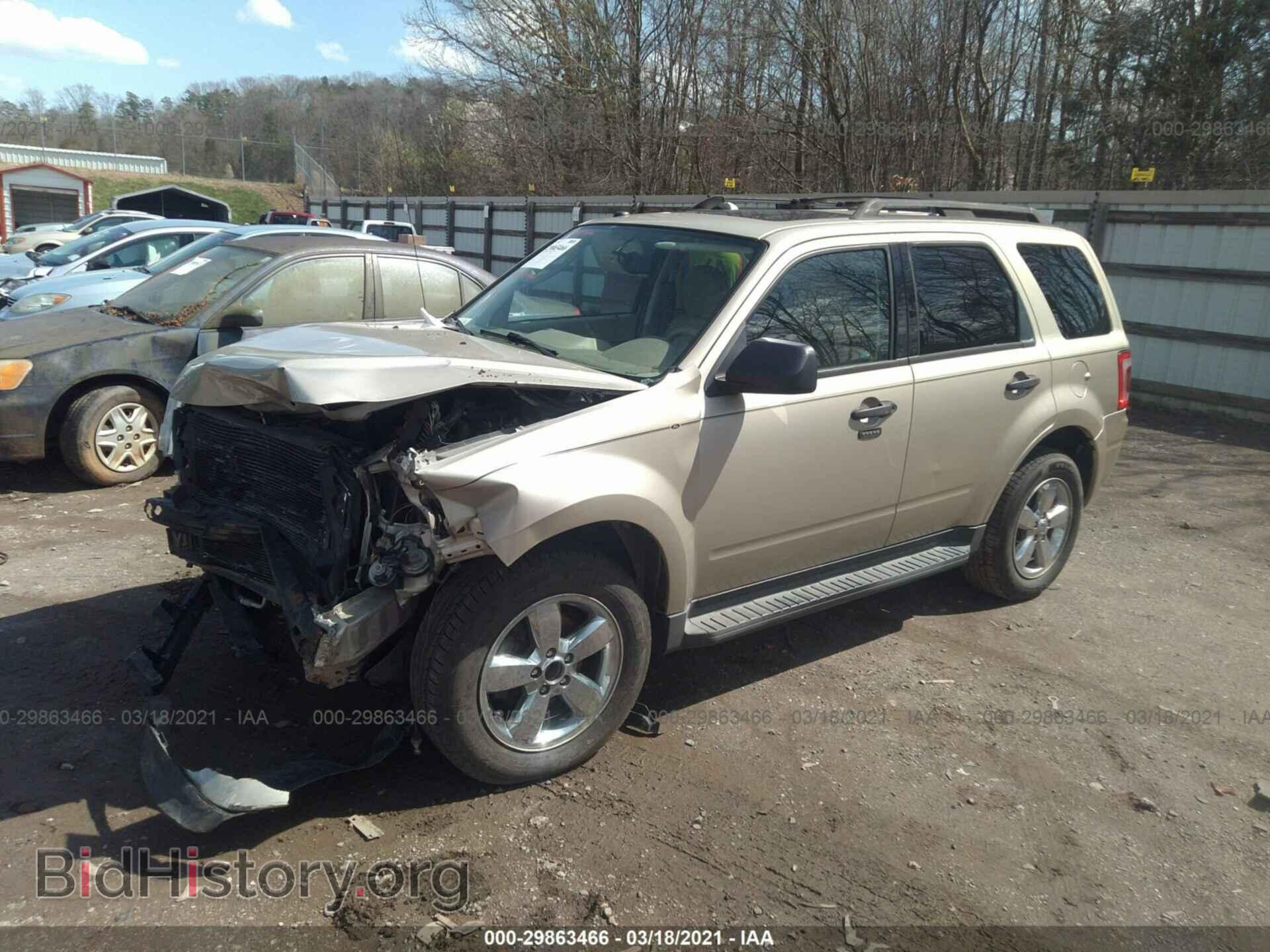 2011 FORD ESCAPE - VIN: 1FMCU9DG4BKB12171 - Фото 2