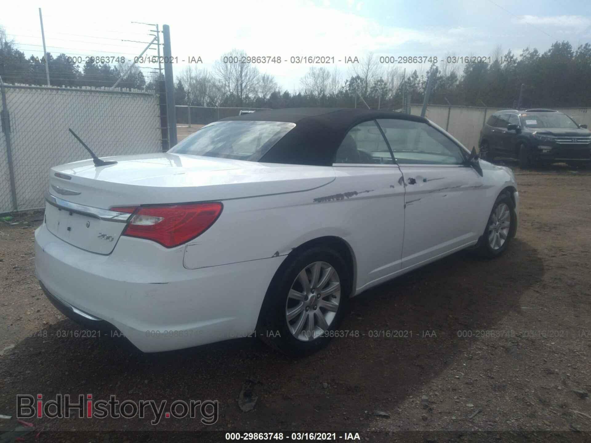 2013 CHRYSLER 200 - VIN: 1C3BCBEB1DN526852 - Фото 4