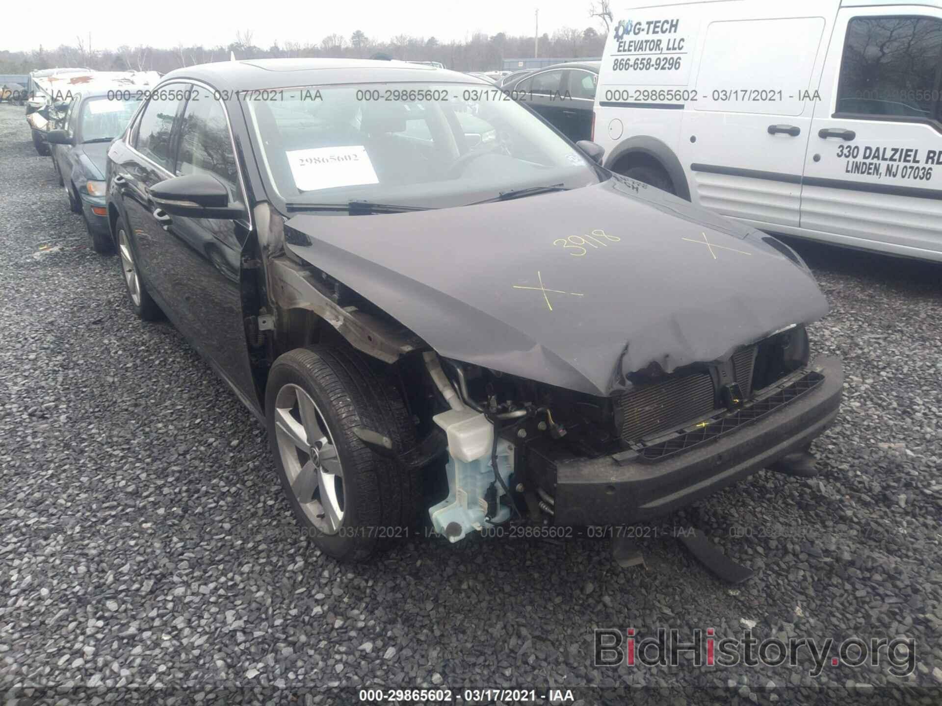 Photo 1VWBP7A39CC027624 - VOLKSWAGEN PASSAT 2012