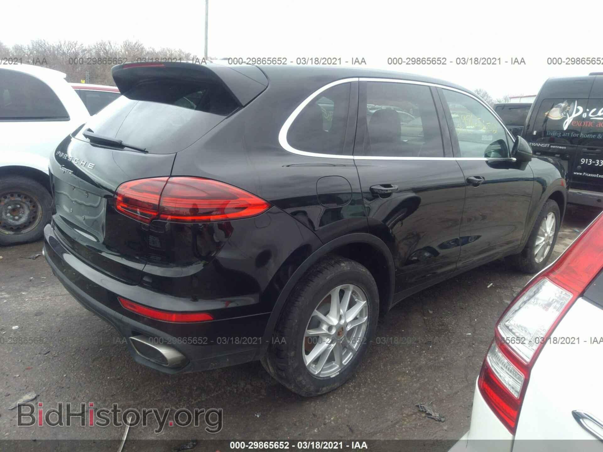 2016 PORSCHE CAYENNE - VIN: WP1AA2A28GLA10909 - Фото 4