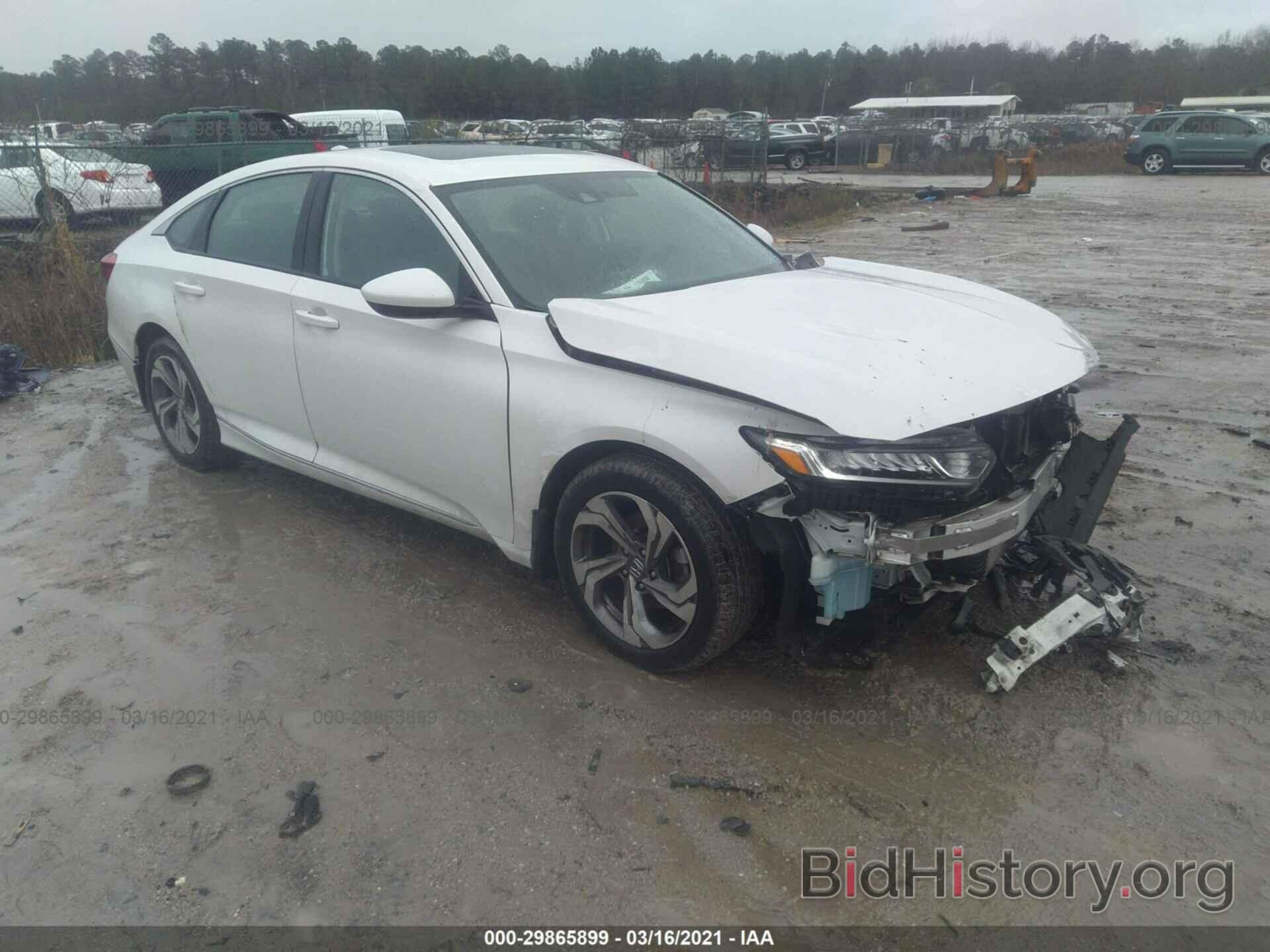 Photo 1HGCV1F4XJA063246 - HONDA ACCORD SEDAN 2018