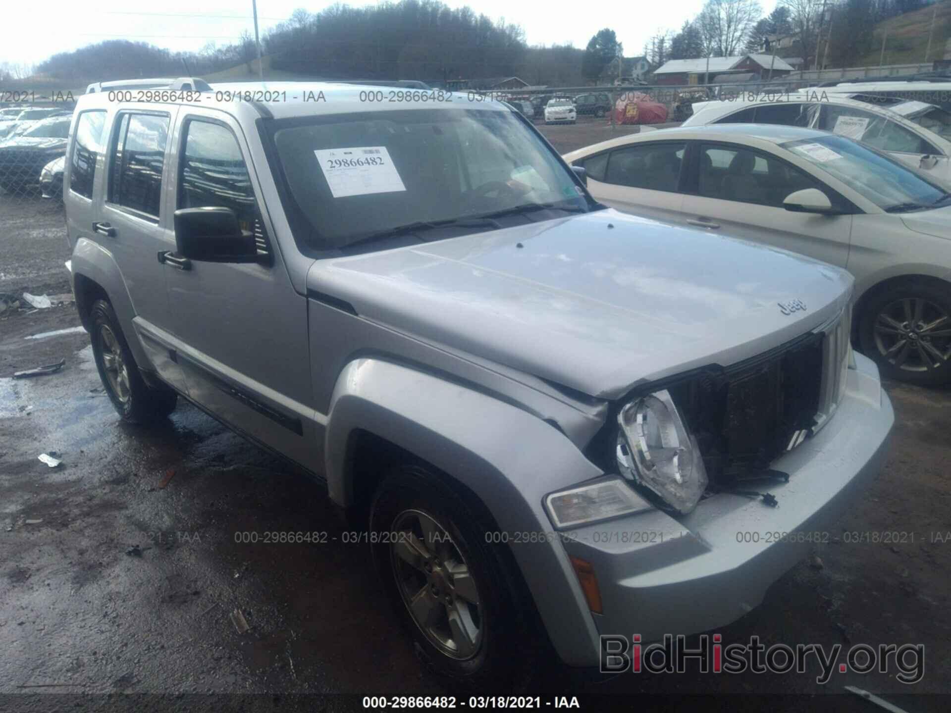 Photo 1J8GN28K39W525686 - JEEP LIBERTY 2009