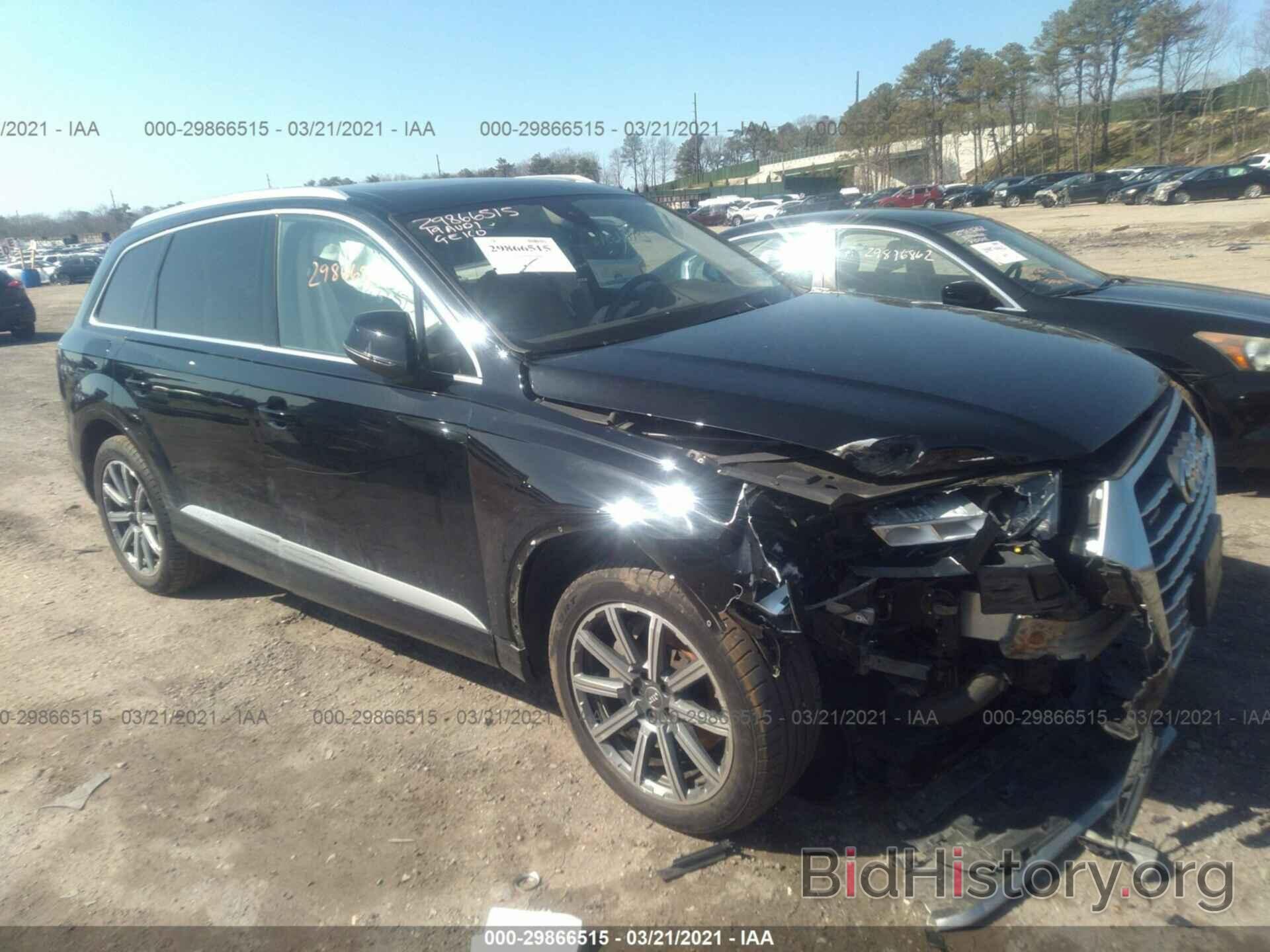 Photo WA1LHAF70KD019220 - AUDI Q7 2019