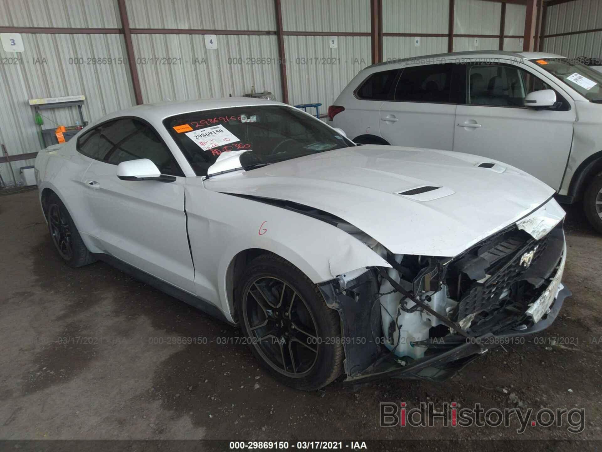 Photo 1FA6P8TH1L5141727 - FORD MUSTANG 2020