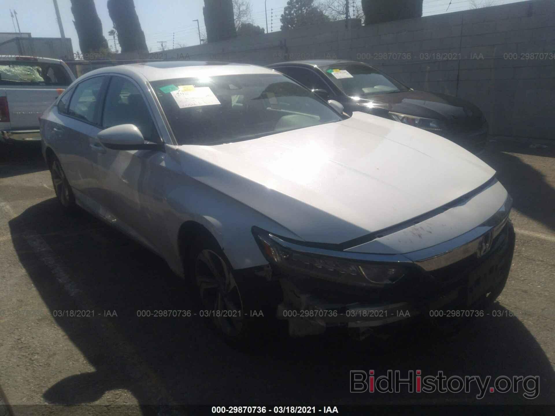 Photo 1HGCV1F48JA061883 - HONDA ACCORD SEDAN 2018