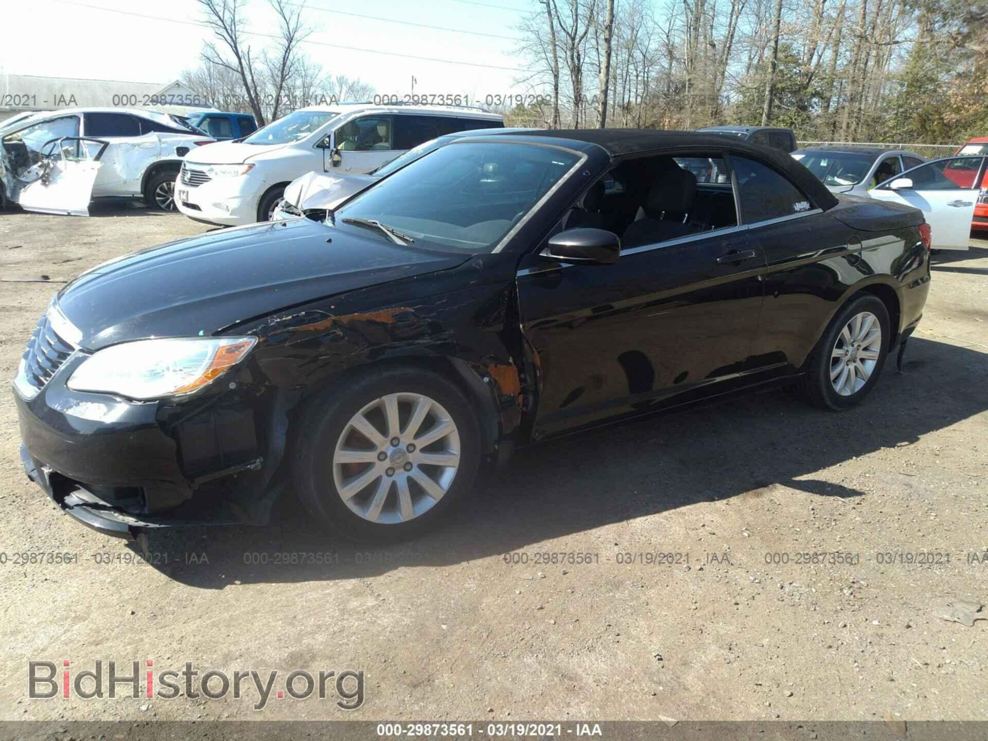 2013 CHRYSLER 200 - VIN: 1C3BCBEB3DN511494 - Photo 2