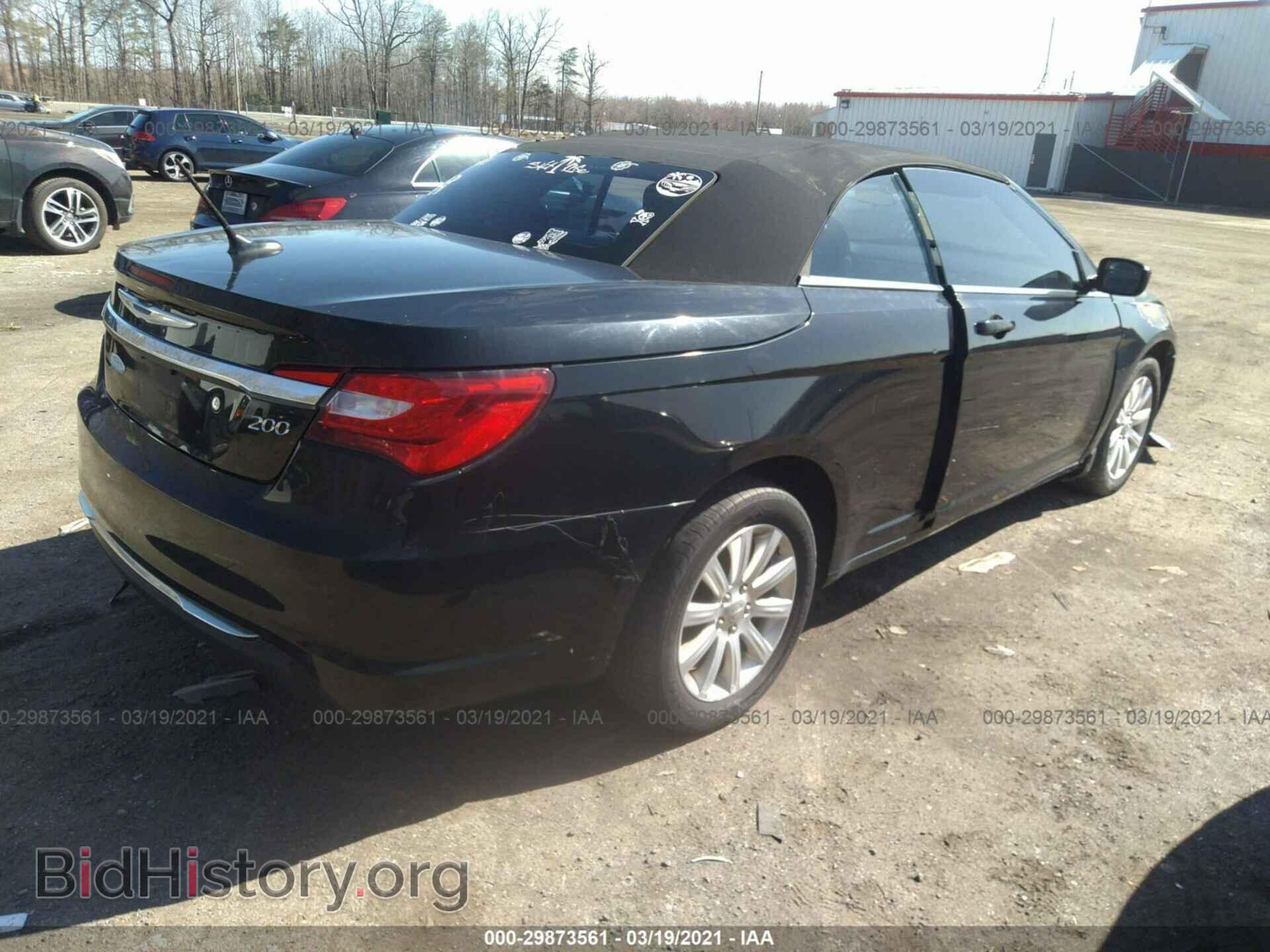 2013 CHRYSLER 200 - VIN: 1C3BCBEB3DN511494 - Photo 4