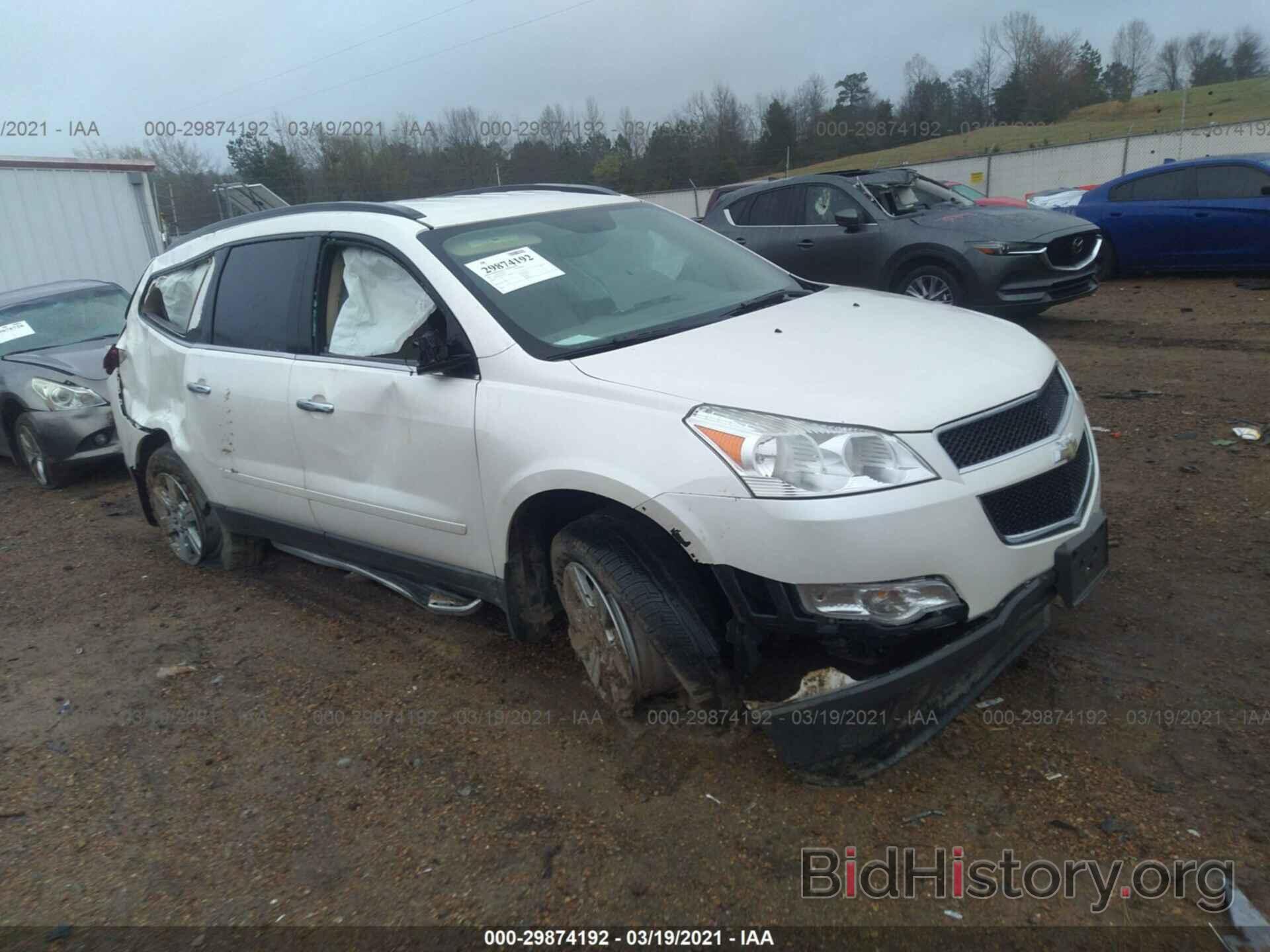 Photo 1GNKRJED1BJ163115 - CHEVROLET TRAVERSE 2011