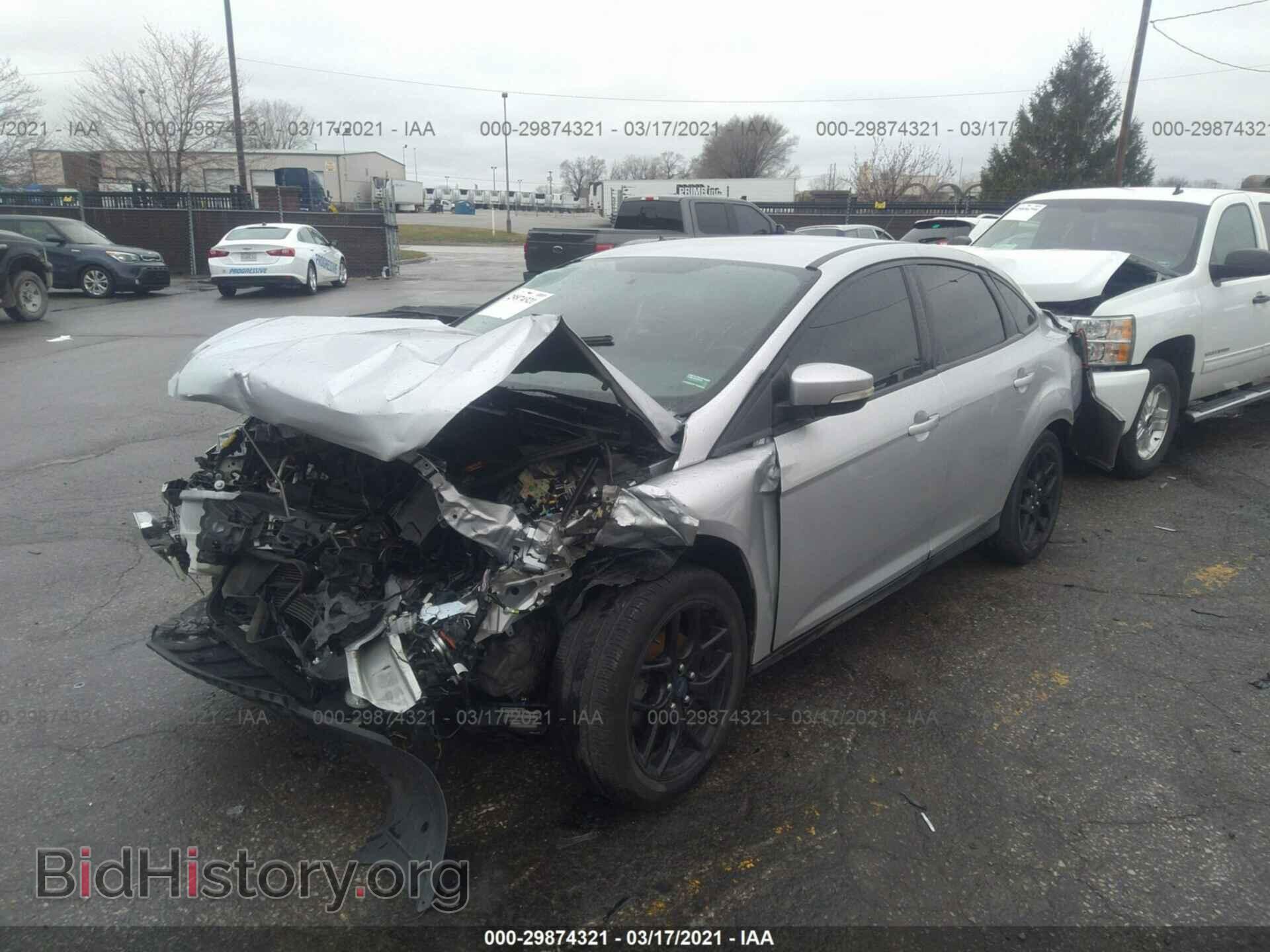 2016 FORD FOCUS - VIN: 1FADP3F22GL320958 - Фото 2