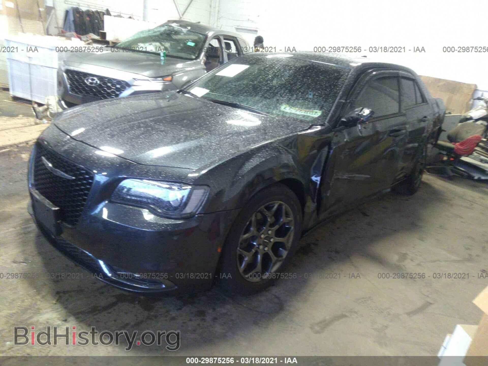 2018 CHRYSLER 300 - VIN: 2C3CCAGG7JH267909 - Фото 2