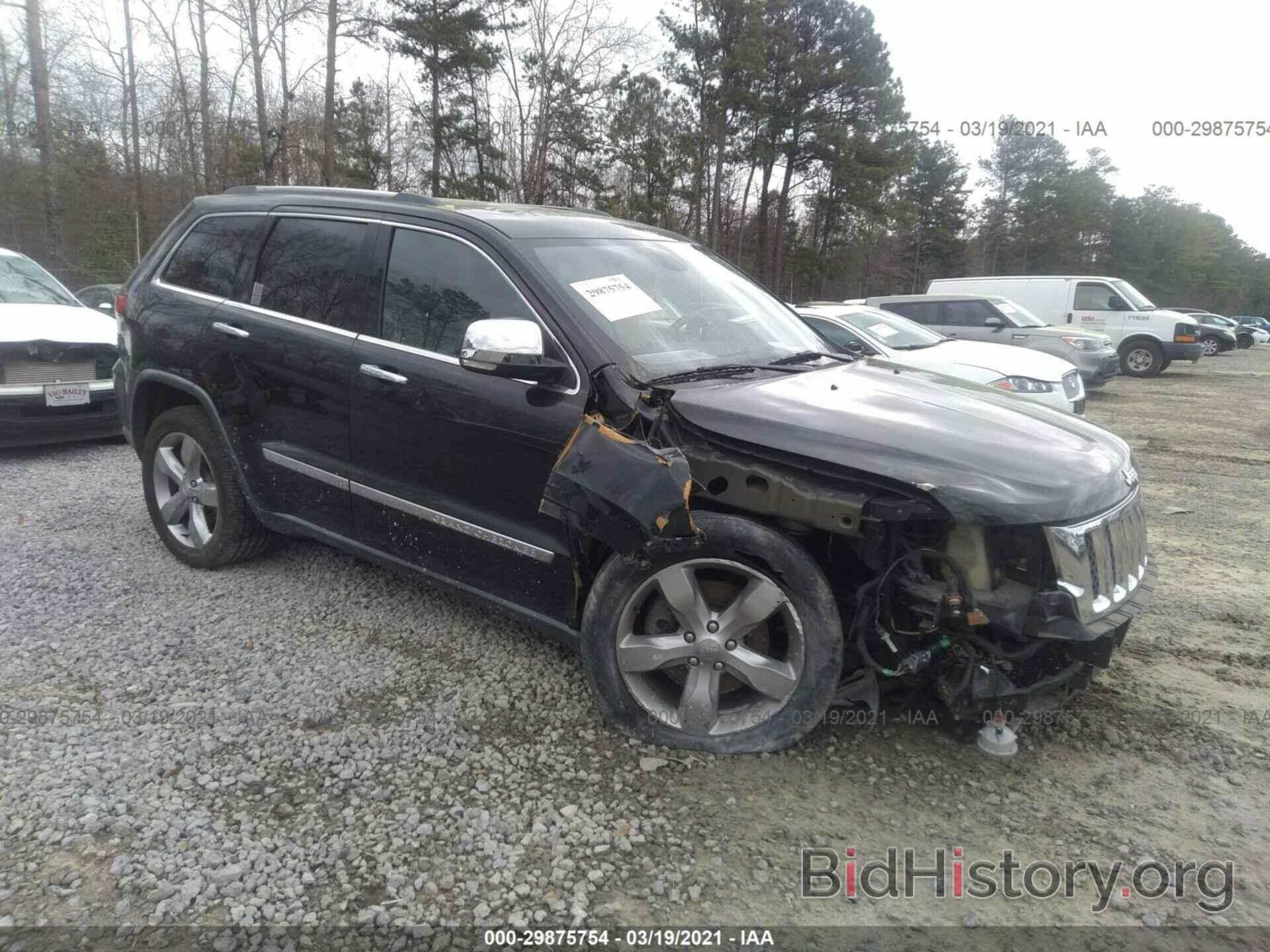 Photo 1J4RR6GT1BC703327 - JEEP GRAND CHEROKEE 2011