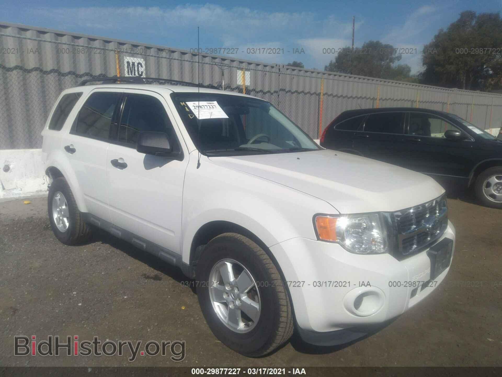 Фотография 1FMCU0C74CKB31835 - FORD ESCAPE 2012
