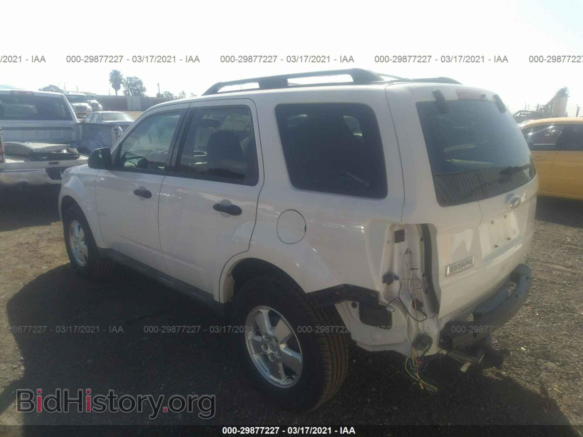 2012 FORD ESCAPE - VIN: 1FMCU0C74CKB31835 - Фото 3