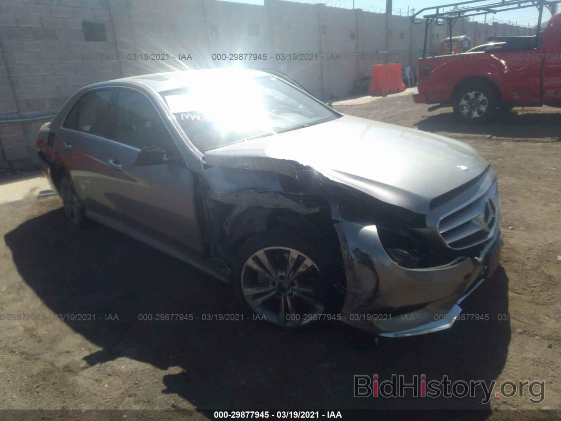 Photo WDDHF5KB2EA887914 - MERCEDES-BENZ E-CLASS 2014