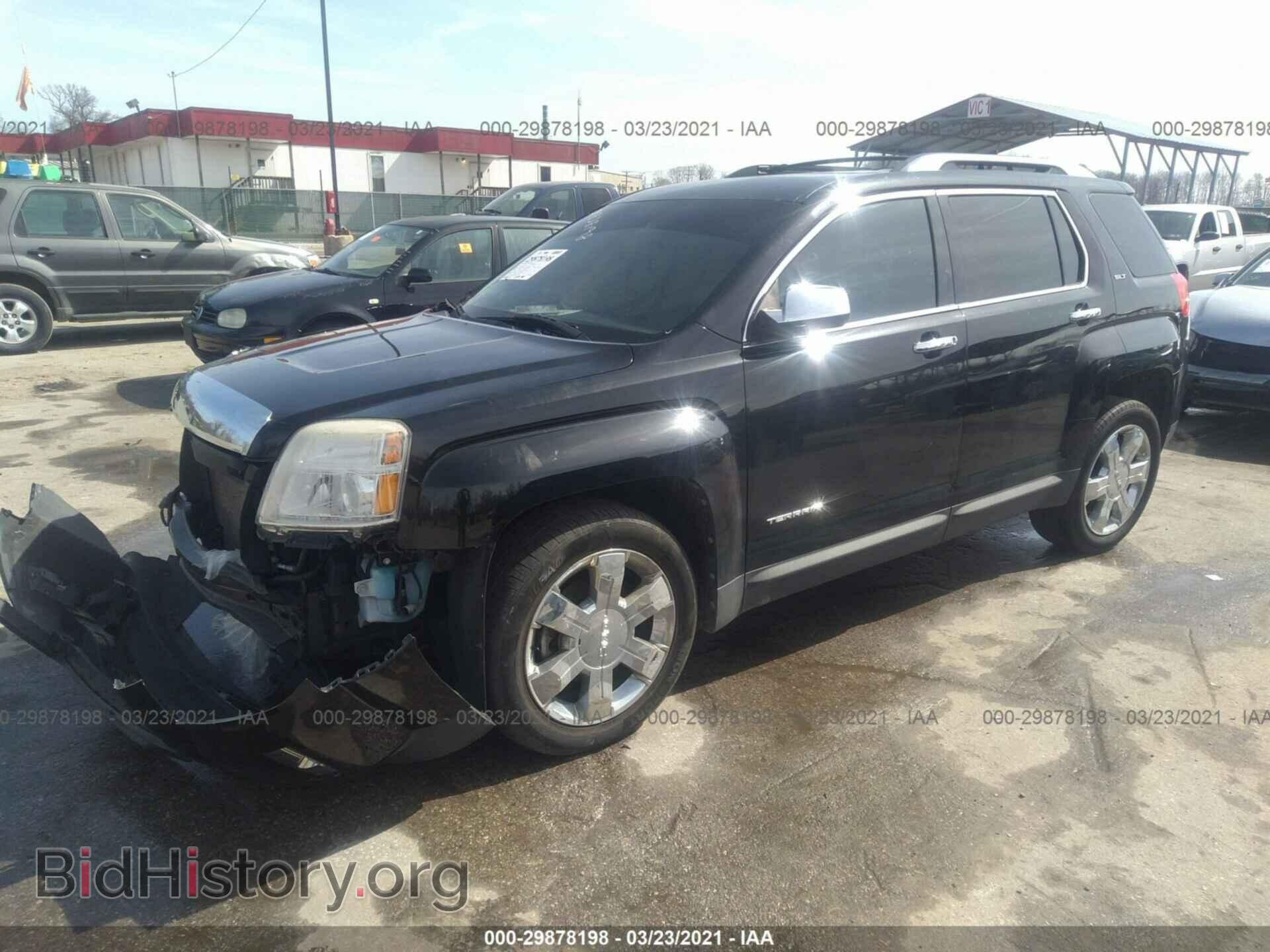 2011 GMC TERRAIN - VIN: 2CTFLXE58B6442652 - Фото 2