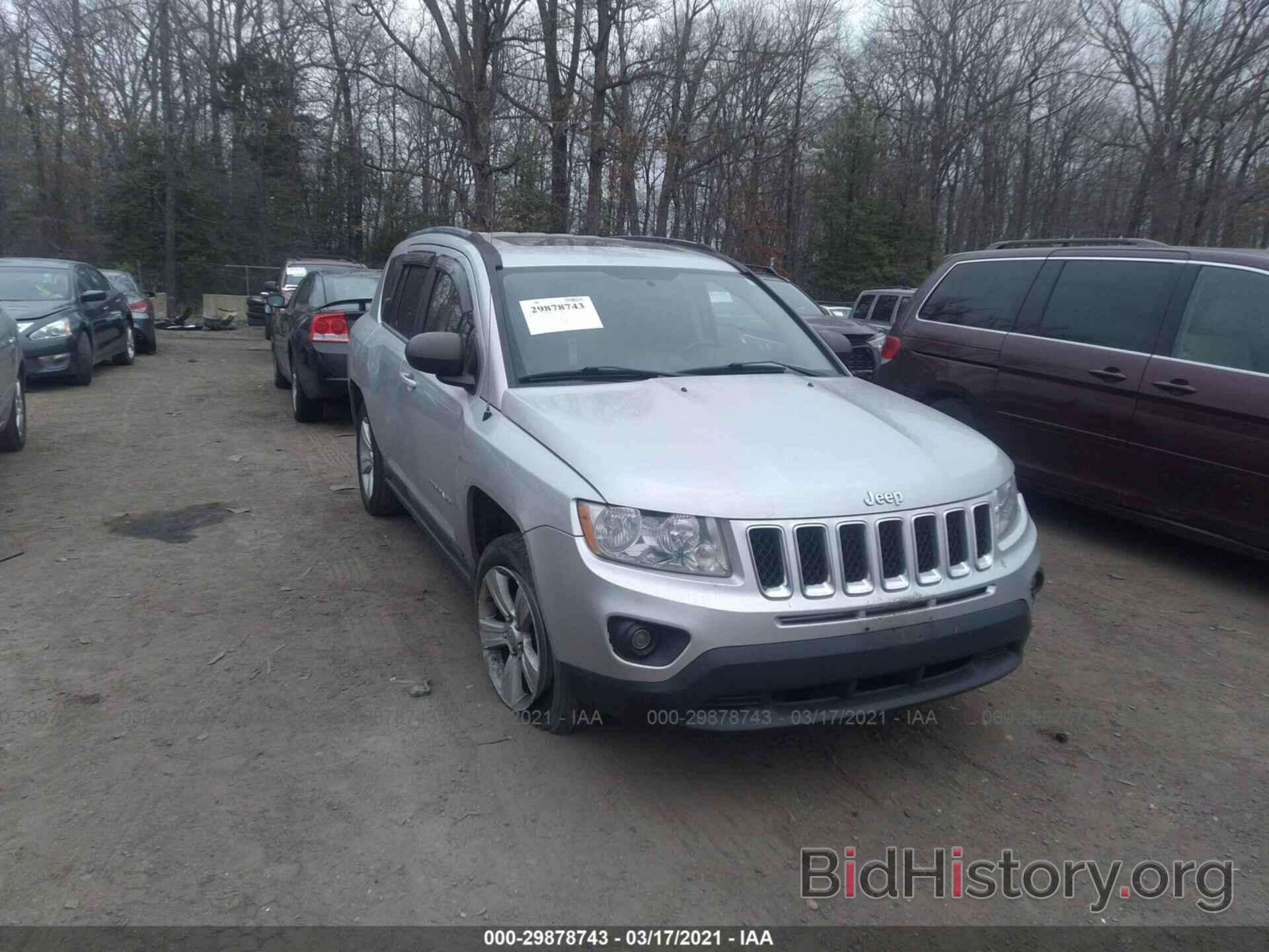 Photo 1J4NT1FA5BD176728 - JEEP COMPASS 2011