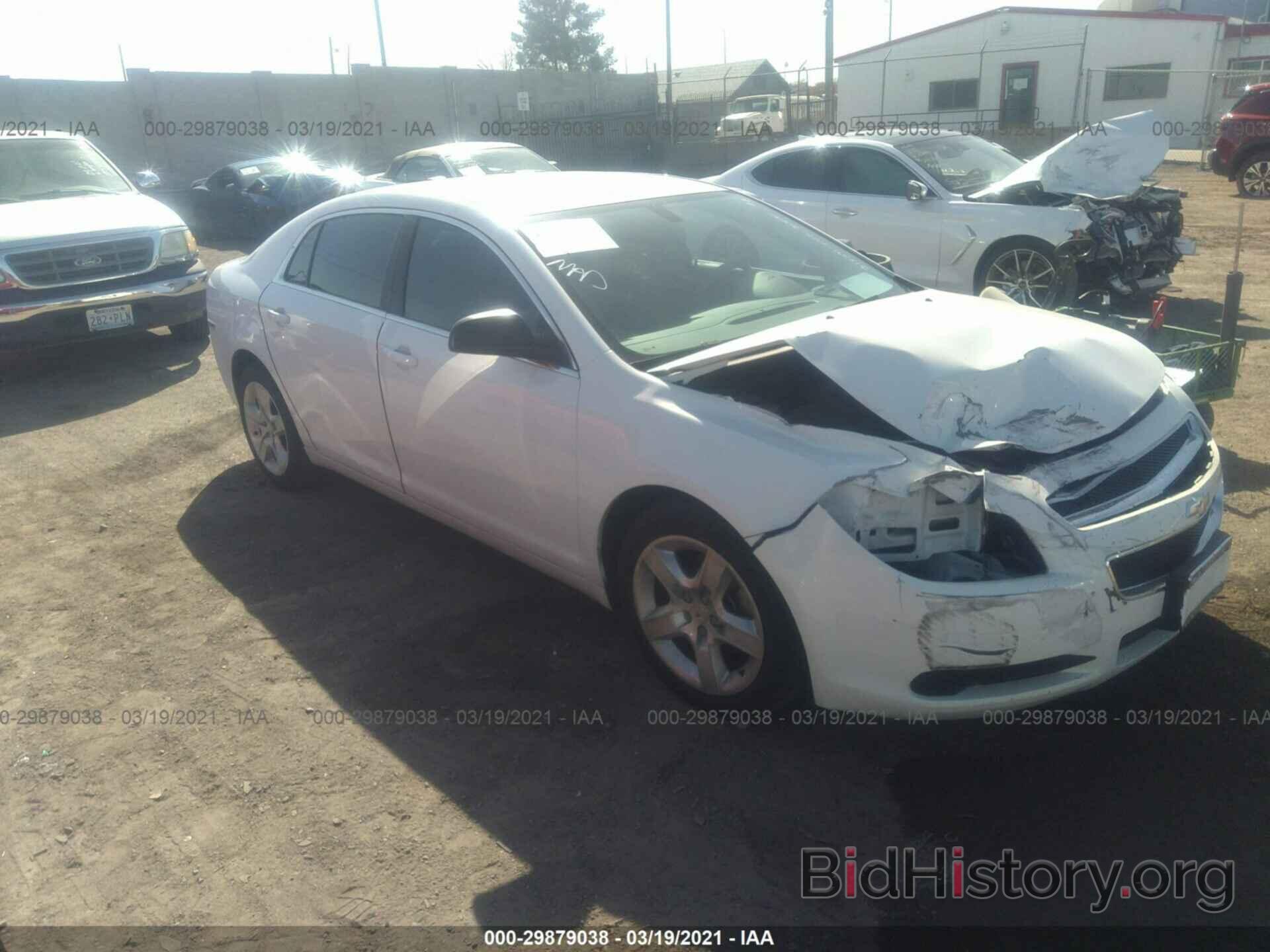 Photo 1G1ZB5E11BF391152 - CHEVROLET MALIBU 2011